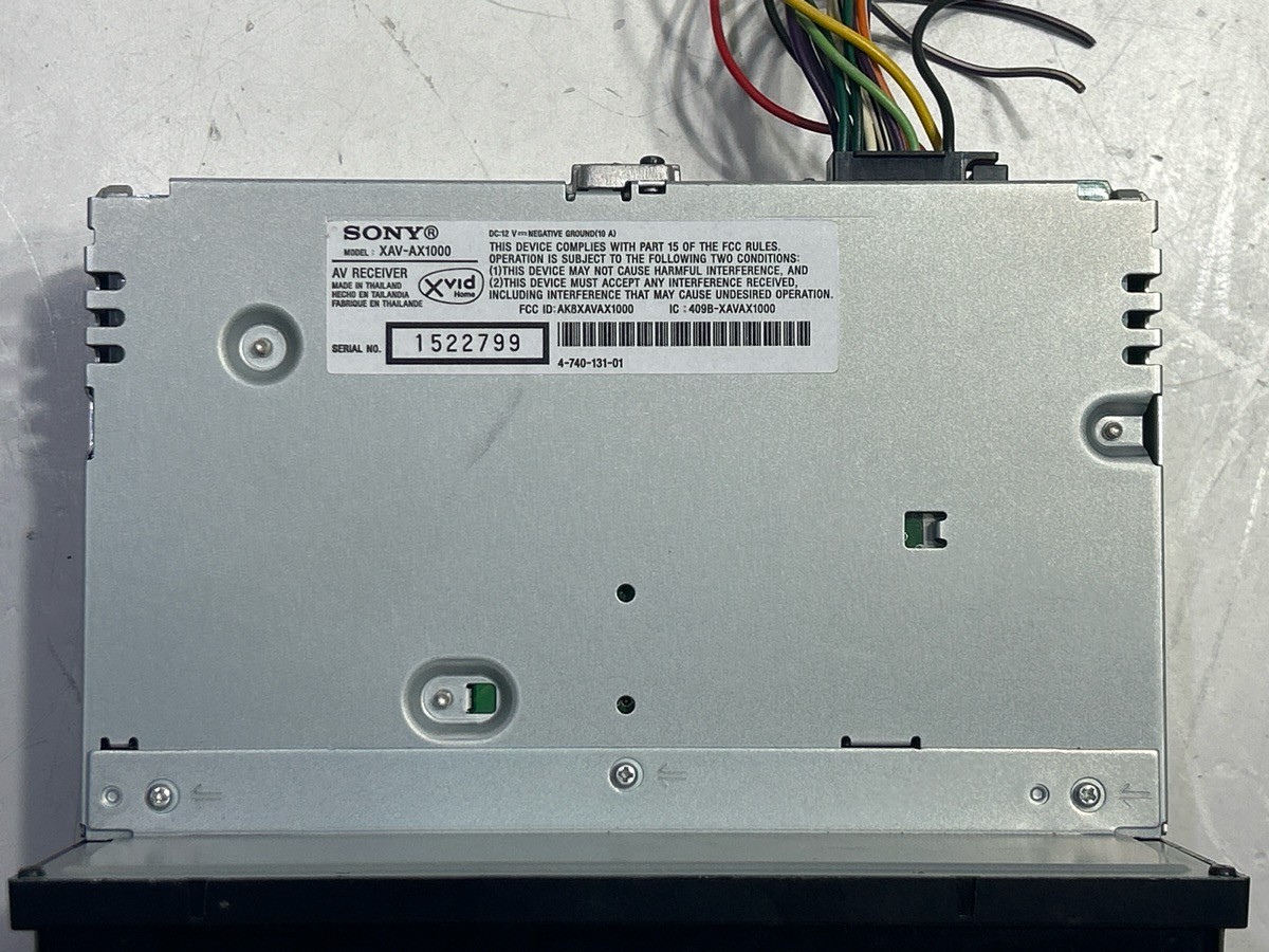 SONY MODEL XAV-AX1000 TOUCH SCREEN CAR DECK (P11035040)