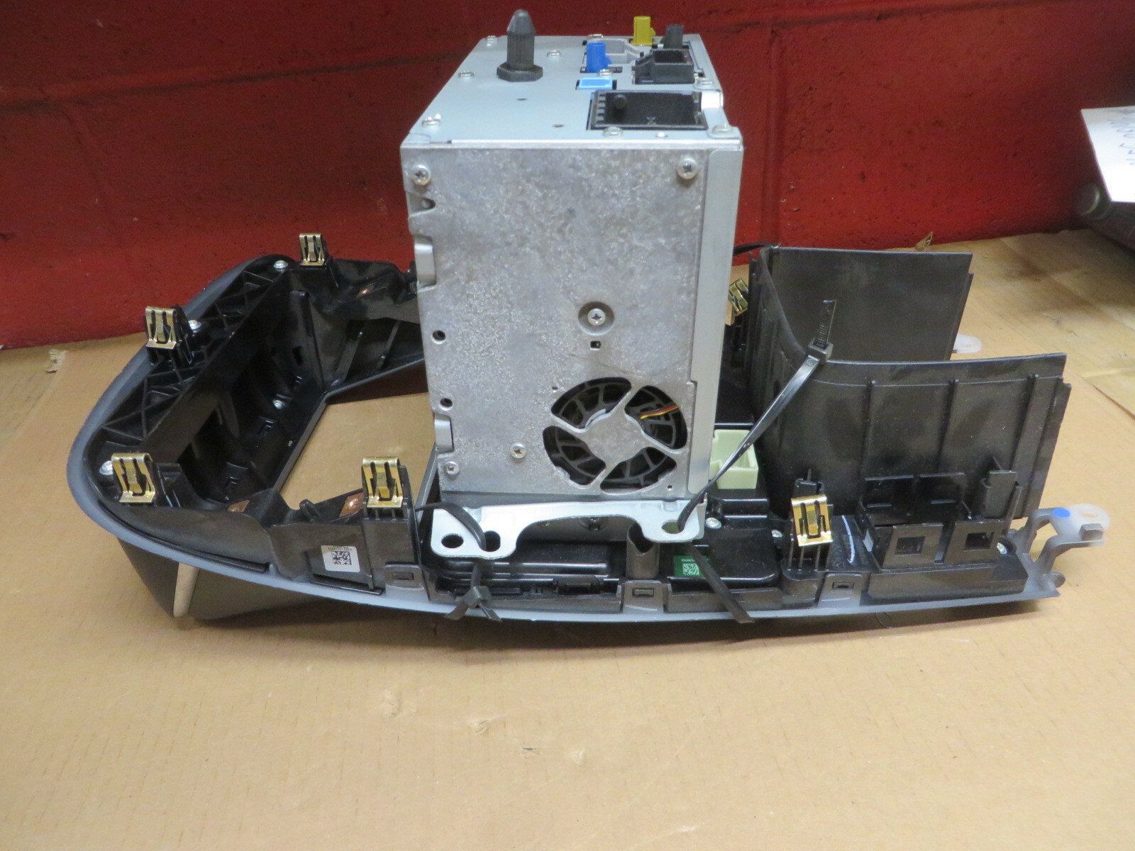 CHEVY VOLT 2012 navigation RADIO AUDIO AM FM CD FACTORY DASH UNIT OEM # 22814136