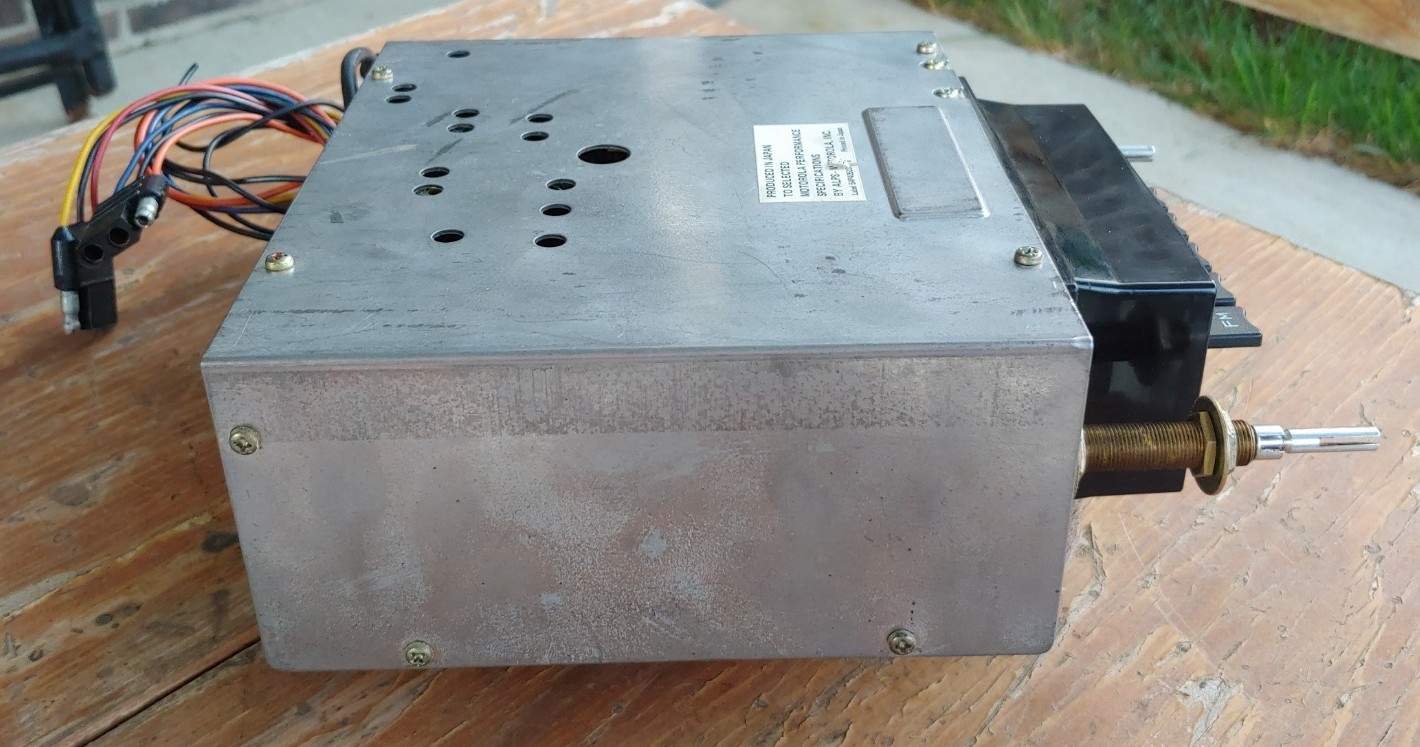 Original 1970’s MOTOROLA Model TF875AX In-Dash AM FM 8 TRACK Stereo PLAYER
