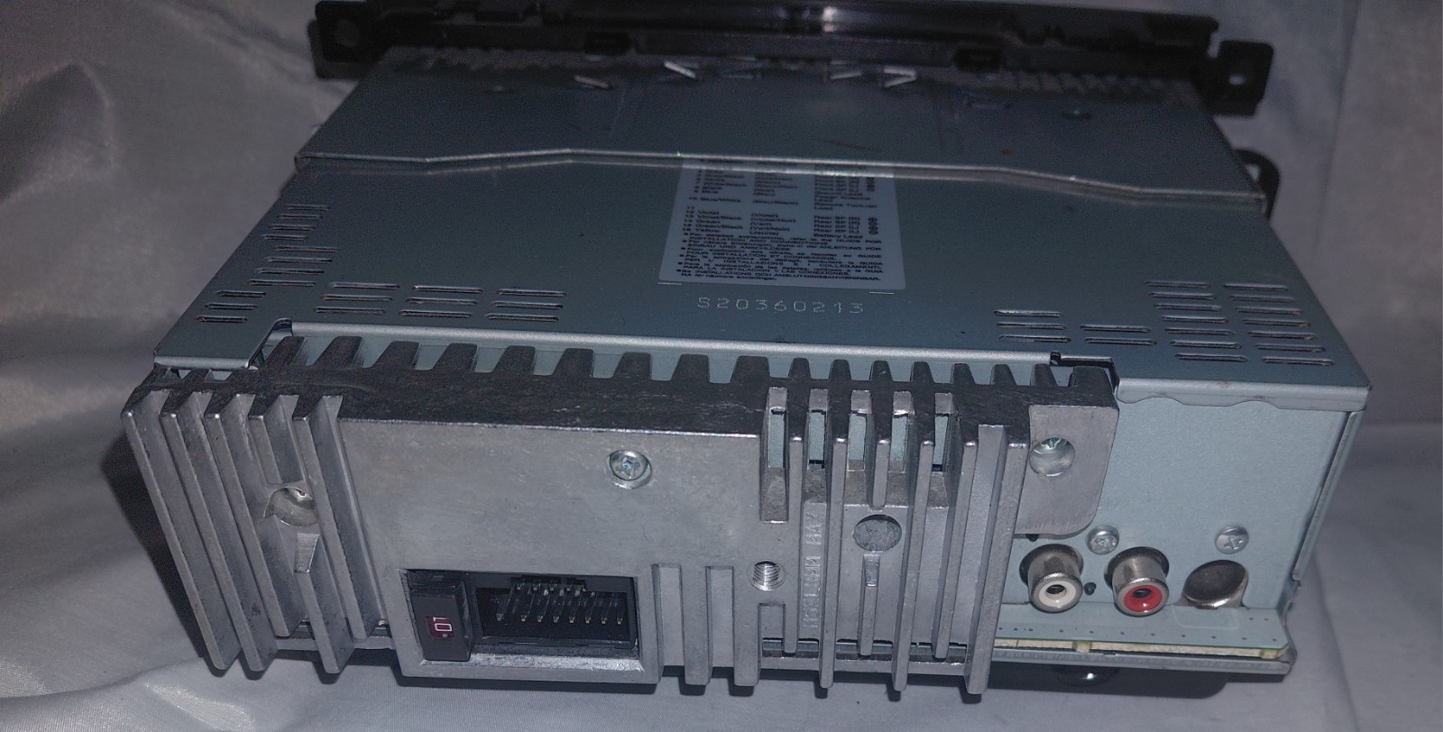 Alpine CDE-121 USB/CD Player In Dash Receiver
