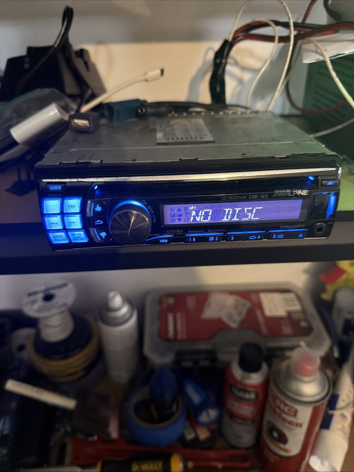 Alpine CDE-123 Receiver MP3 WMA/AAC CD Tuner Stereo *detail