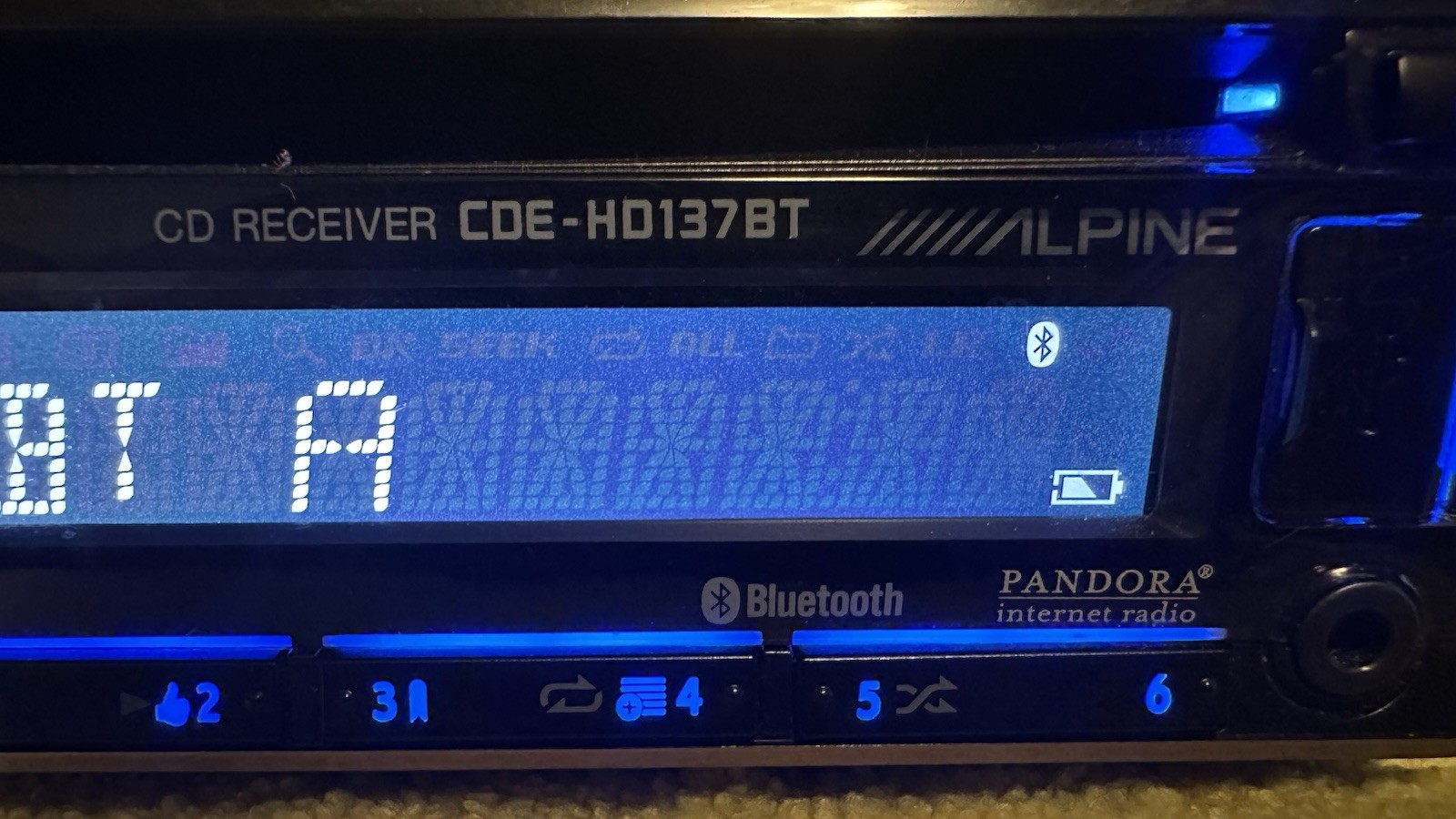 Alpine CDE-HD137BT Car Stereo Bluetooth, USB,Aux, CD Player Used Works Great