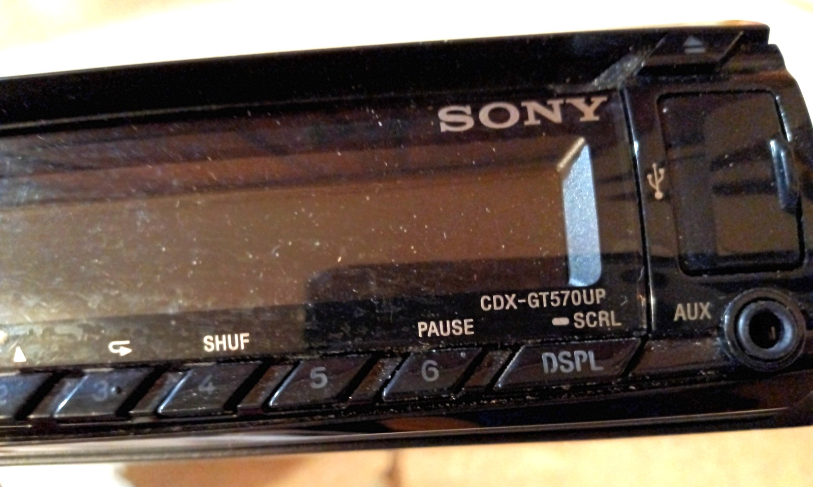 Sony FM/AM SiriusXM Compact Disc Player w/Detachable Face Model#CDX-GT570UP