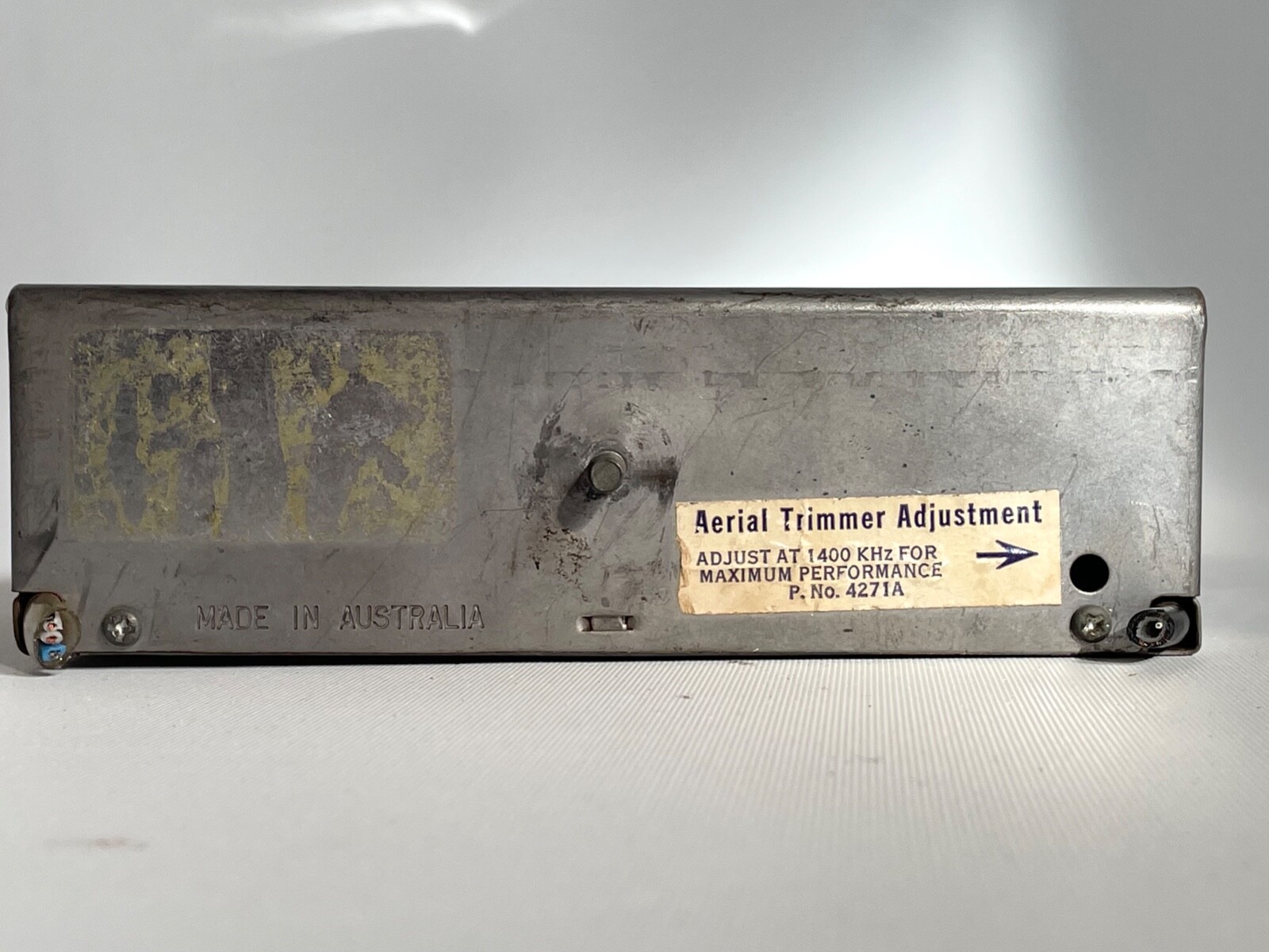 Rare Vintage Auritone Car Radio – 1860s – Made in Australia