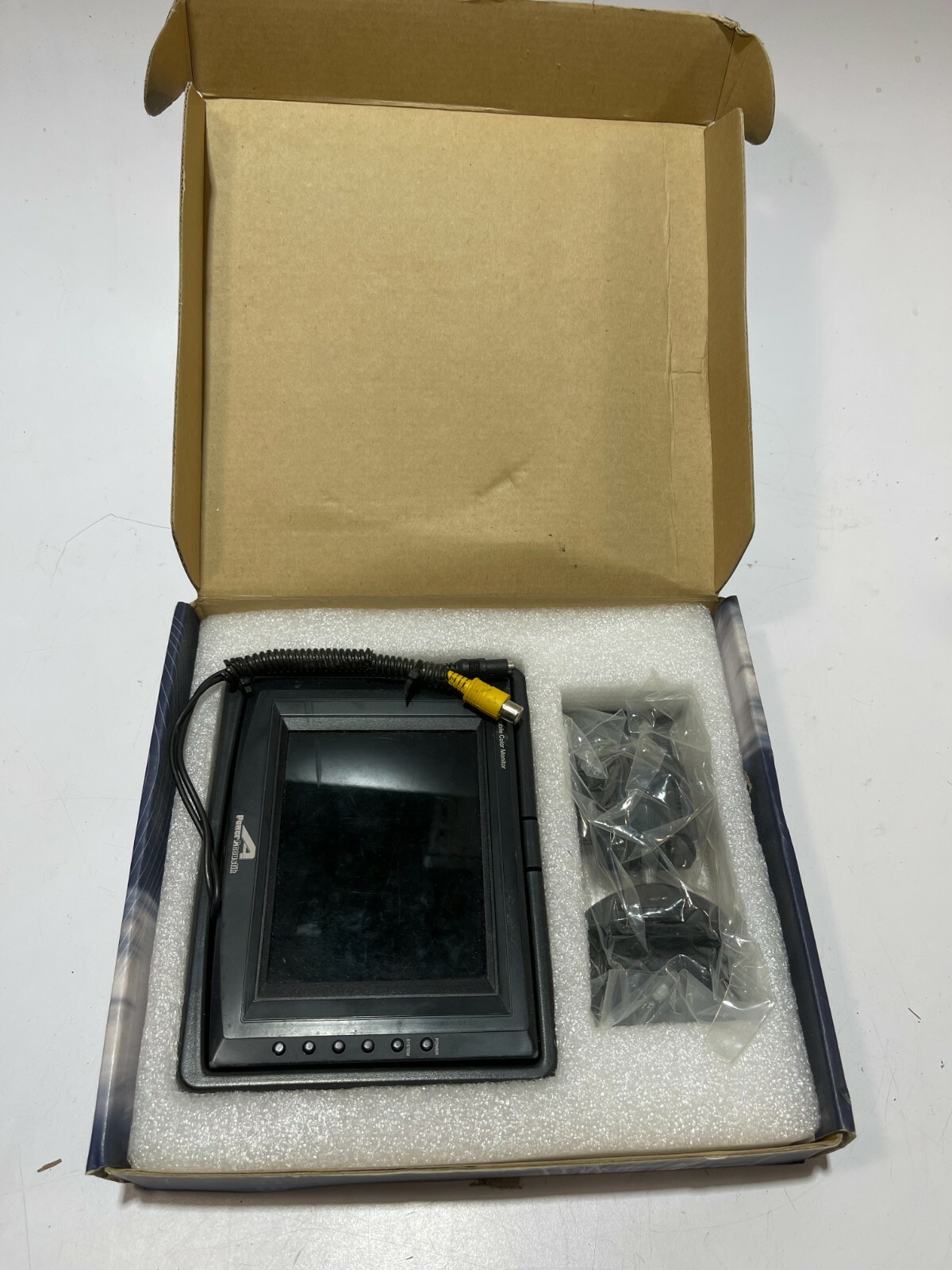 Power Acoustik PT-506HS – LCD Monitor – Display 5″