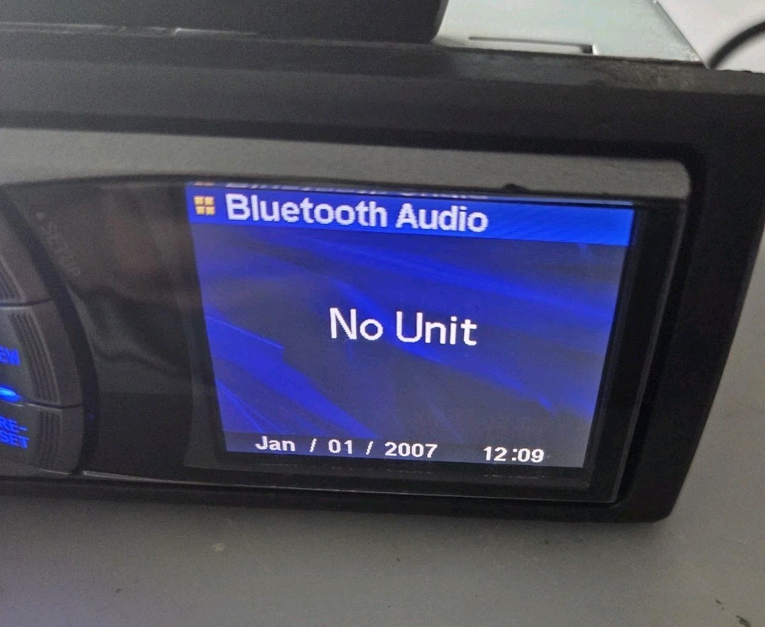 Alpine iDA-X001 Stereo 18 Watts RMS USB Aux NO BLUETOOTH With Remote