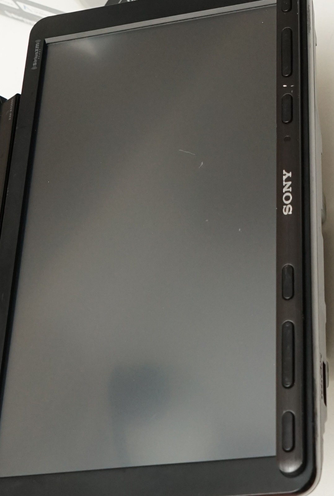 Sony Mobile XAV-AX8100 8.95″ Media Receiver Car Audio in-Dash Unit Bluetooth