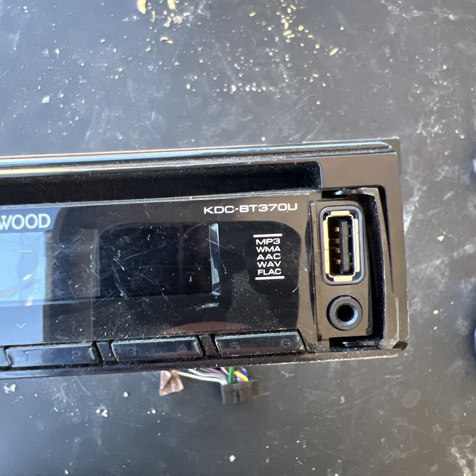 Kenwood KDC-BT370U Bluetooth 200w Car CD Player Android iPhone AM FM Untested