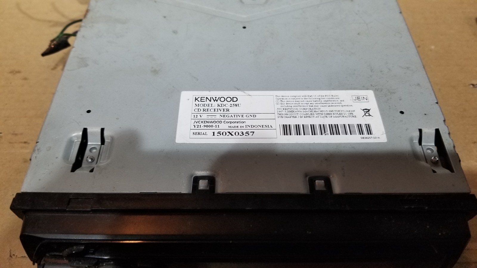 Kenwood KDC-258U AM FM CD mp3 Player USB AUX Pandora iHeart Radio Car Stereo