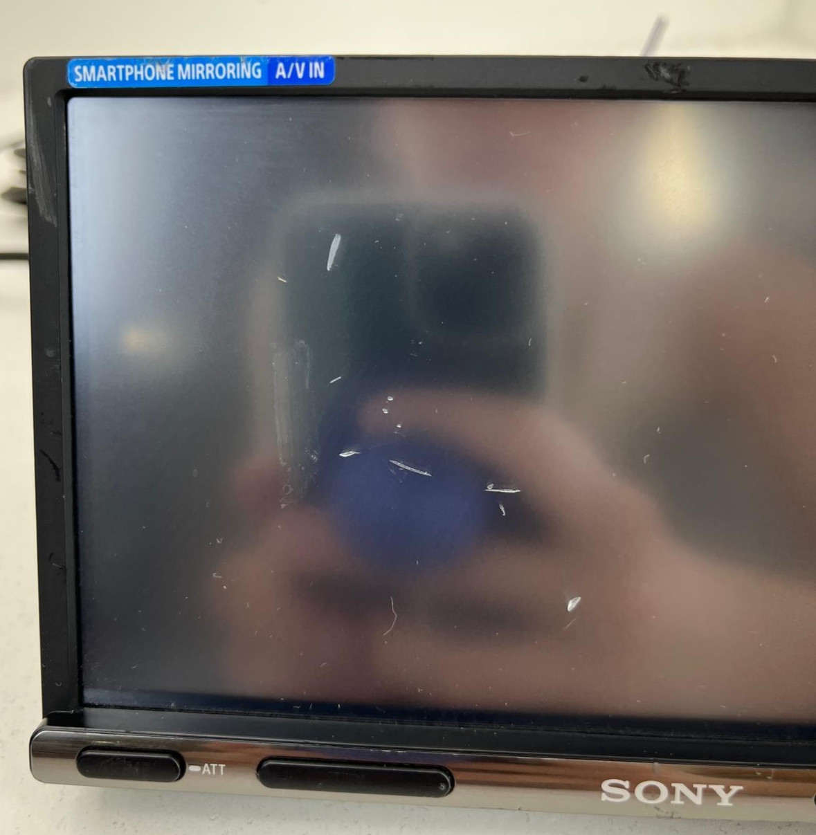 Sony XAV‑AX3250 – 7″ Touchscreen Media Receiver – Apple CarPlay / Android Auto
