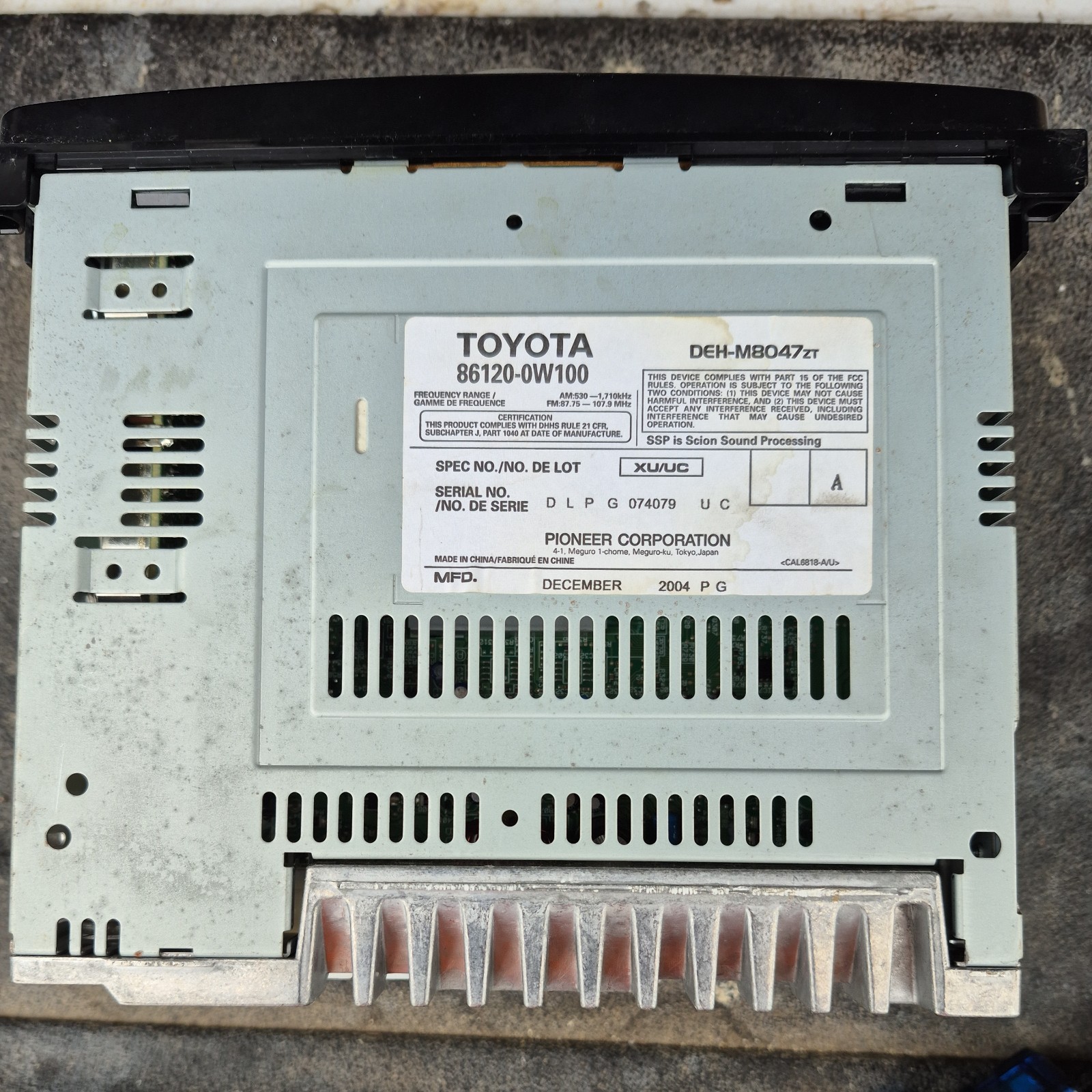 Toyota Scion Factory Pioneer Car Radio CD Player DEH-M8047zt with wiring harness