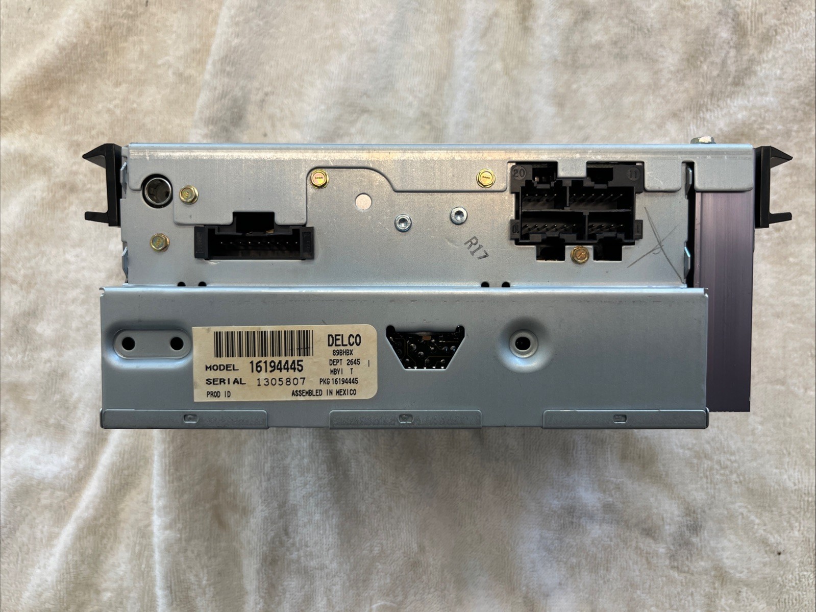 GM Delco 09354155 Radio CD Cassette Theft Lock Chevy GMC Stereo