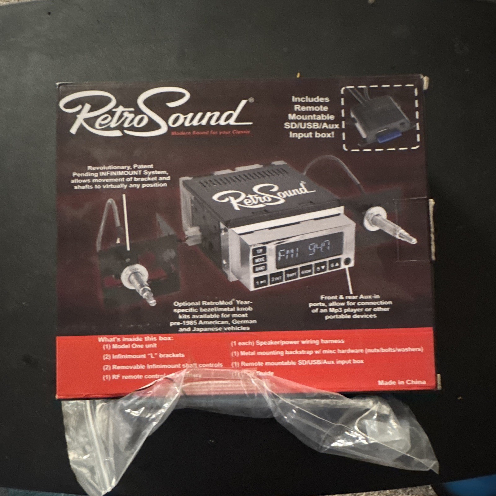 RetroSound Model One 1 DIN Digital Media Receiver USB SD AUX AM/FM Det Face