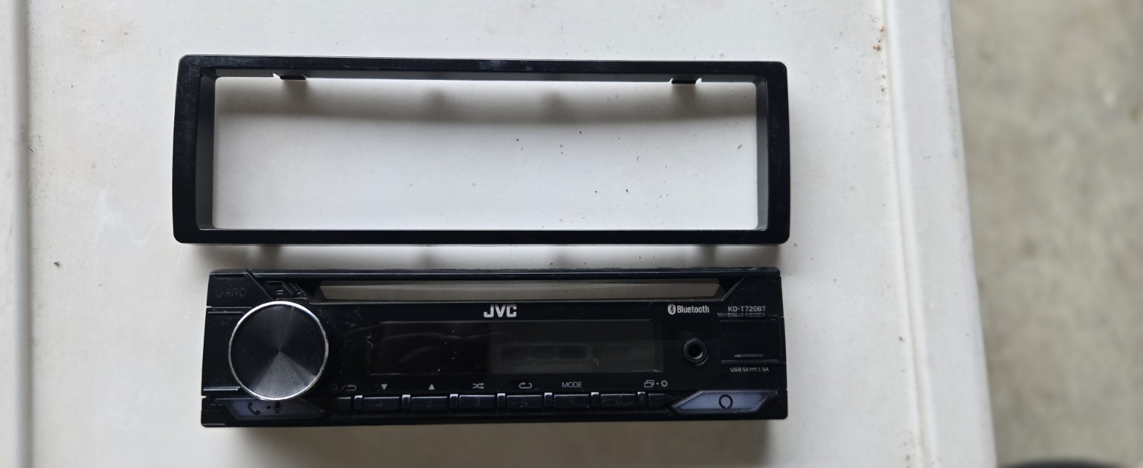 JVC KD-T720BT 1 DIN Digital Media Receiver w/ Bluetooth USB Input