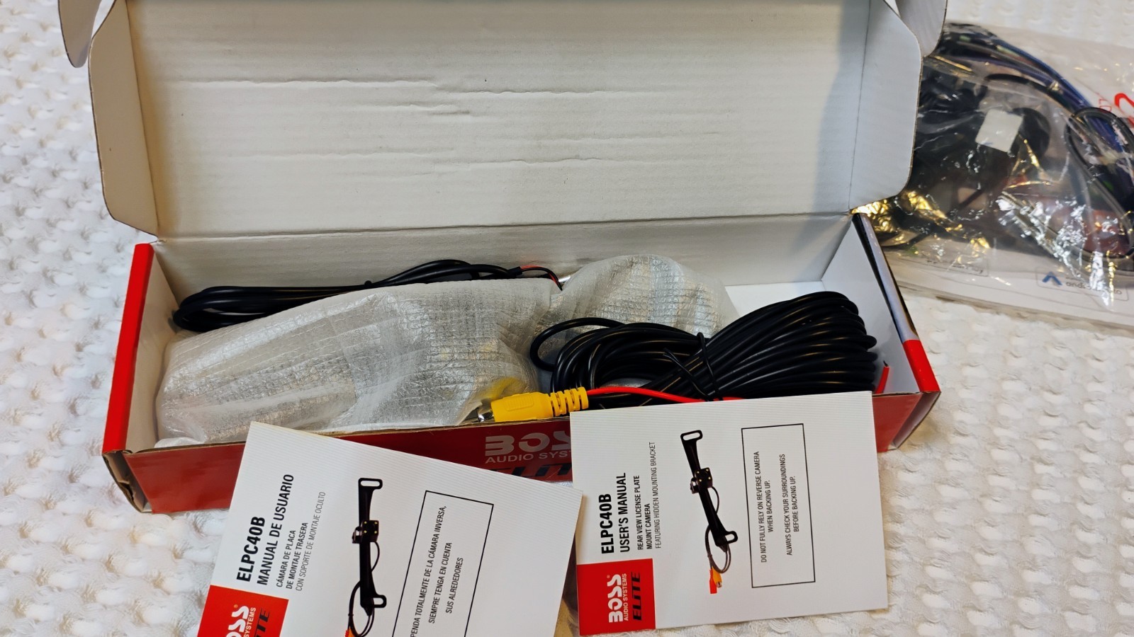 New Open Box Boss Audio Systems Elite BV850ACP Receiver + Cam, Complete Unused
