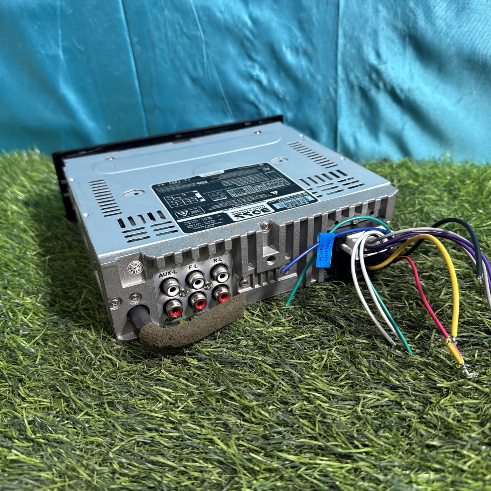 Boss Audio Systems Model 550B CD AM/FM Receiver