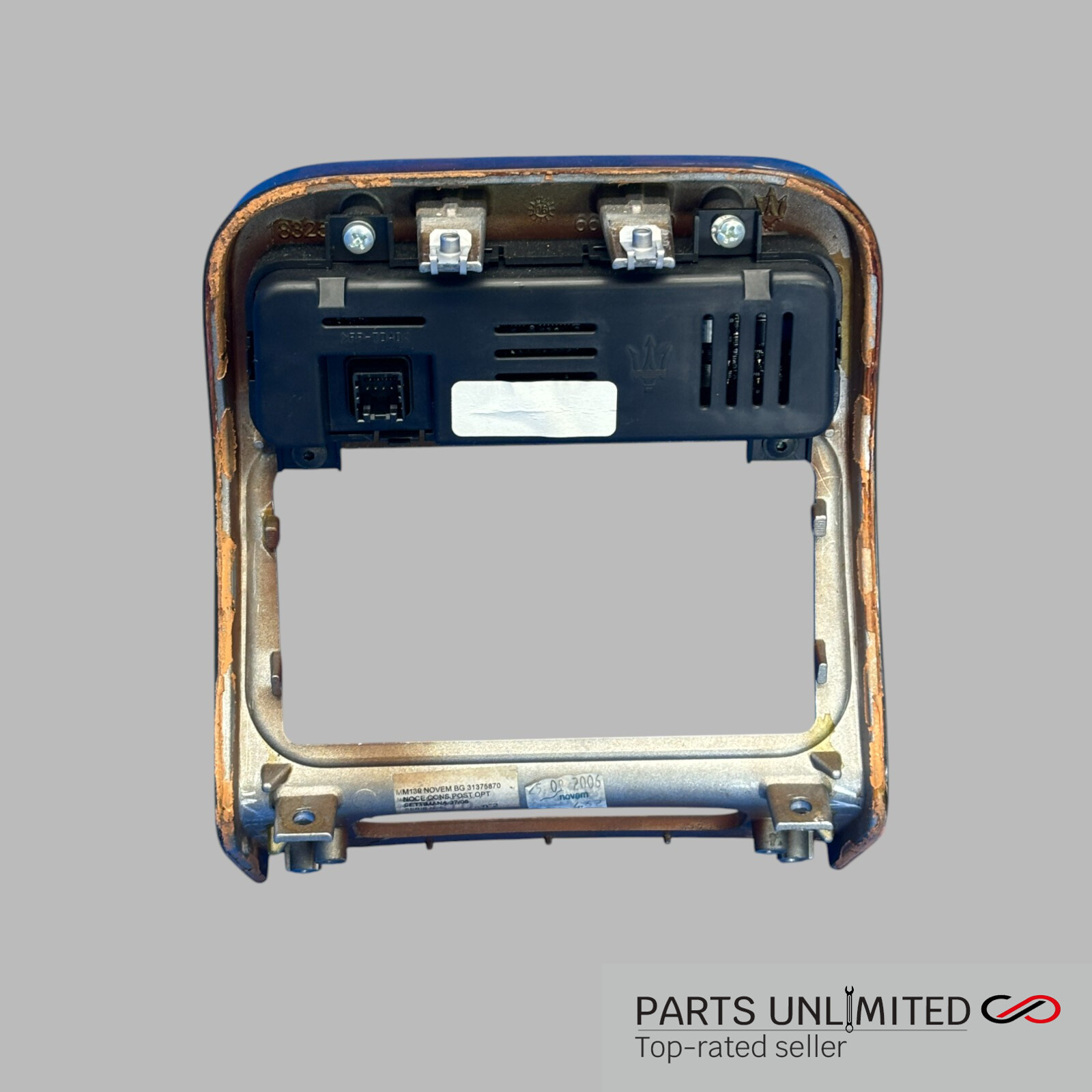 03-08 Maserati Quattroporte M139 OEM REAR climate control wood trim & switches