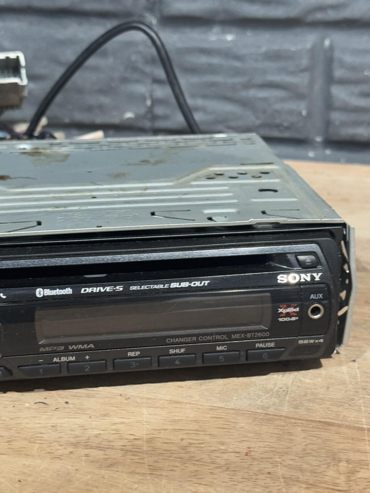 Sony MEX-BT2600 CD Player/MP3 In Dash Receiver Car Radio Stereo With Scosche