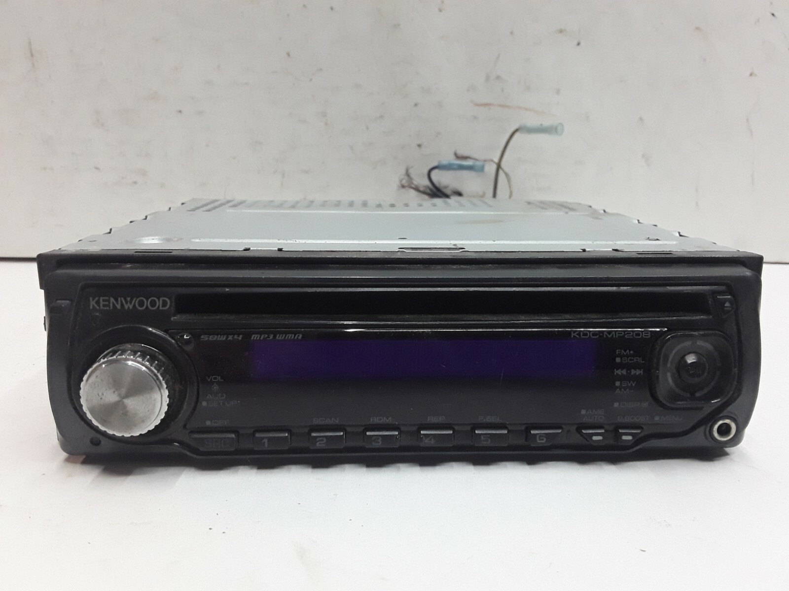 Kenwood AM FM CD radio receiver KDC-MP208 Y21-6730 12