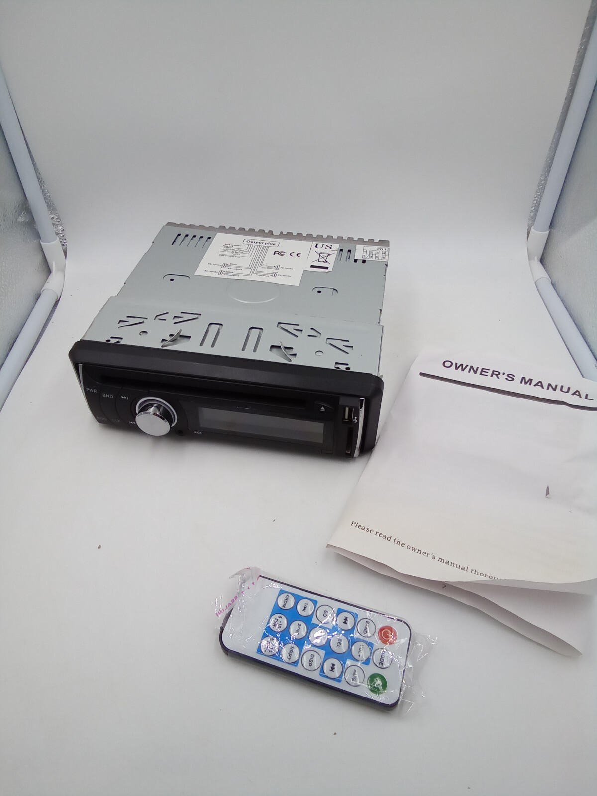 A Player With Clock Unbranded No Model Number With Remote And Manual