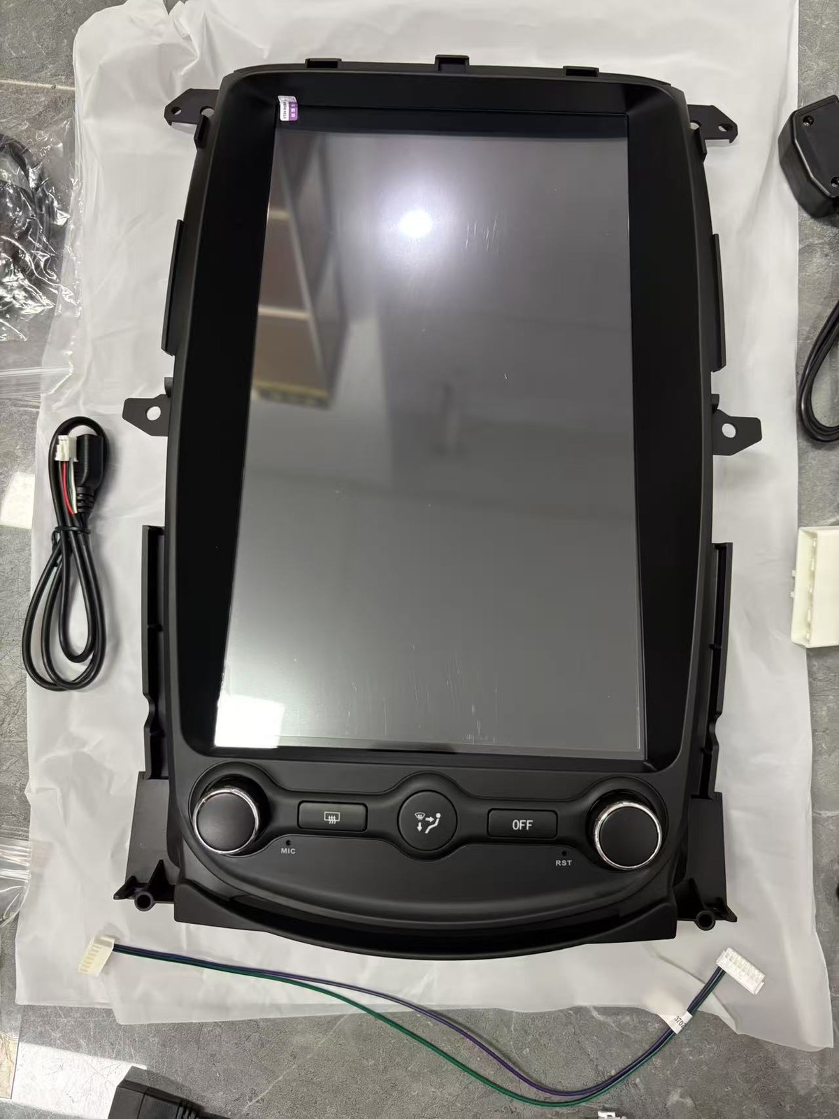13.8″ Tesla Style Car Radio Android GPS Navi Head Unit For Nissan 370Z 2008-2019