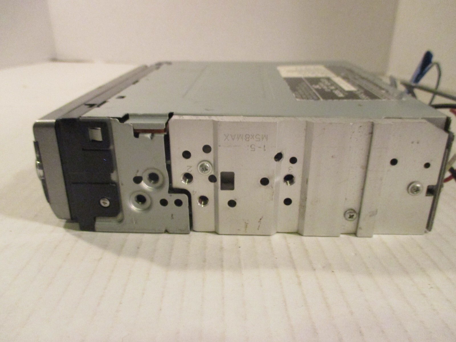 JVC KD-G320 CD Player In Dash Receiver with WMA/MP3 SAT CD-R RW READ
