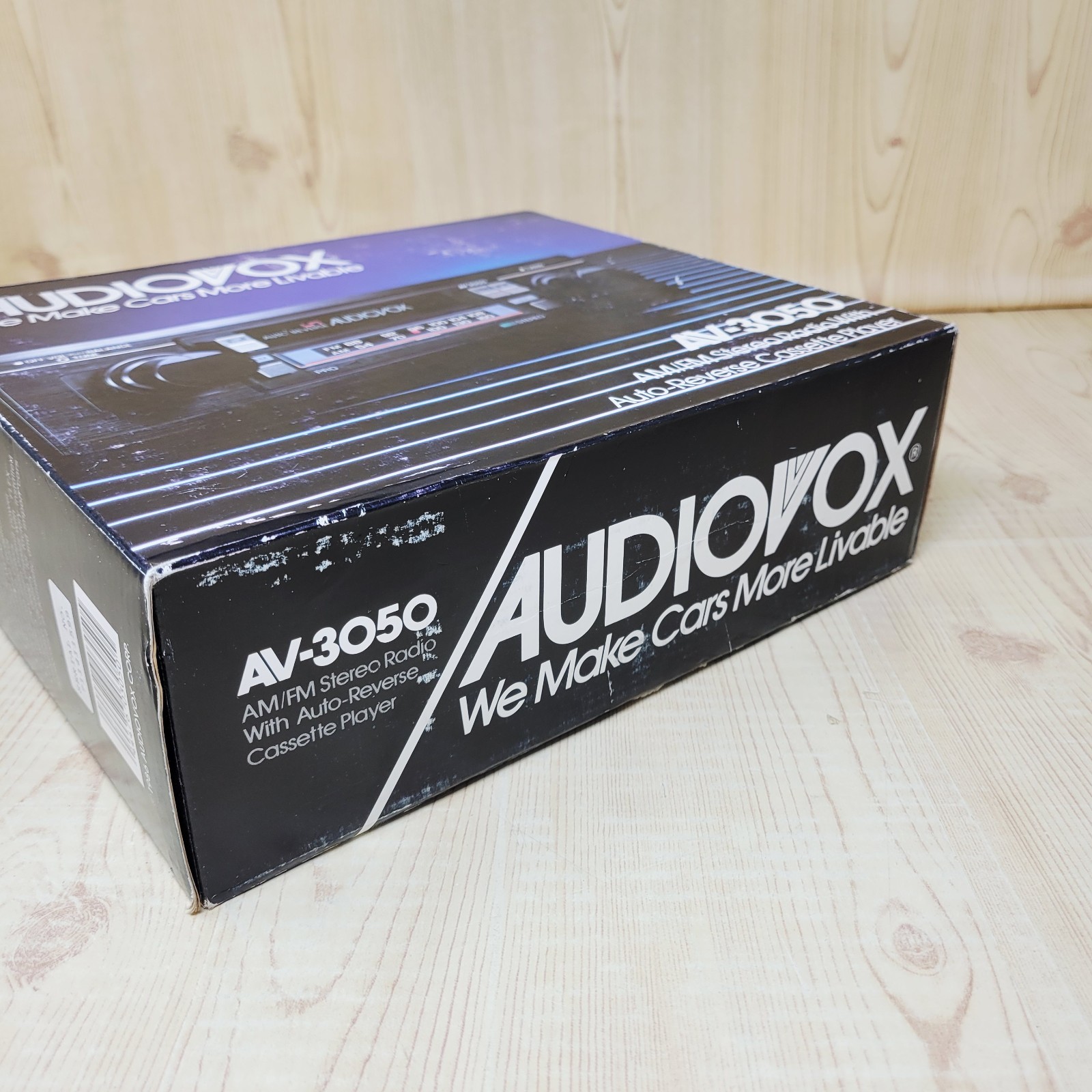 Audiovox AV-3050 AM FM Stereo Radio Auto Reverse Cassette Player NEW OLD STOCK
