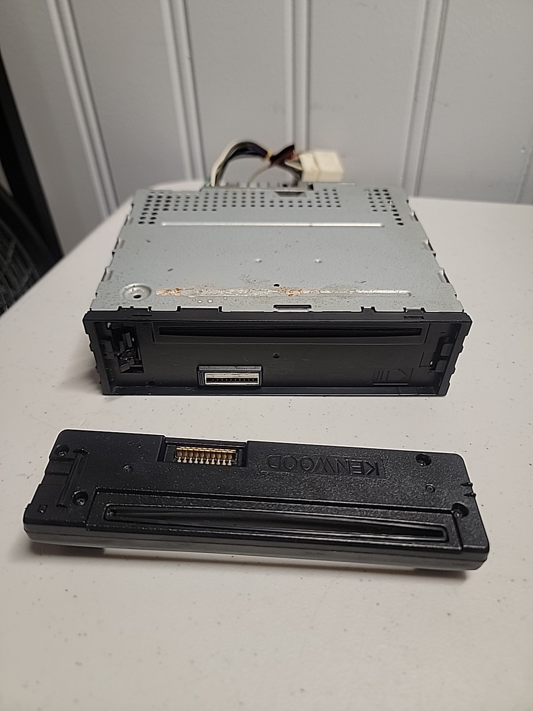 Kenwood Car Stereo KDC-135 CD Player TESTED WORKING!