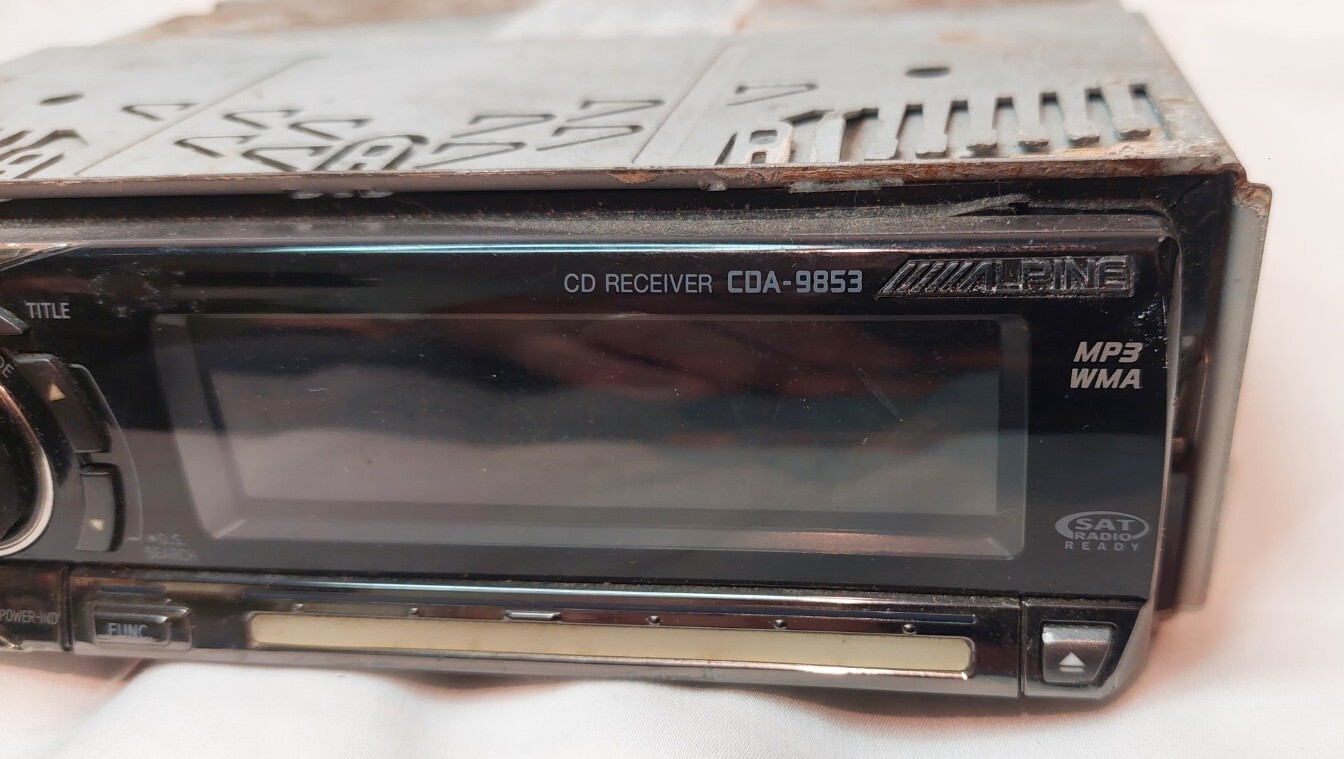 Alpine CDA-9853 MP3/WMA CD Receiver Deck
