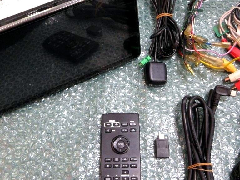 Pioneer carrozzeria DMH-SF700 Car Stereo Receiver Tested Working USB w/ Remote,