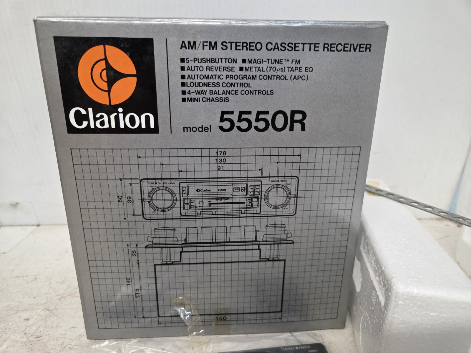 Vintage NOS Clarion 5550R AM/FM Stereo Cassette Reciever Shaft Mount Old School