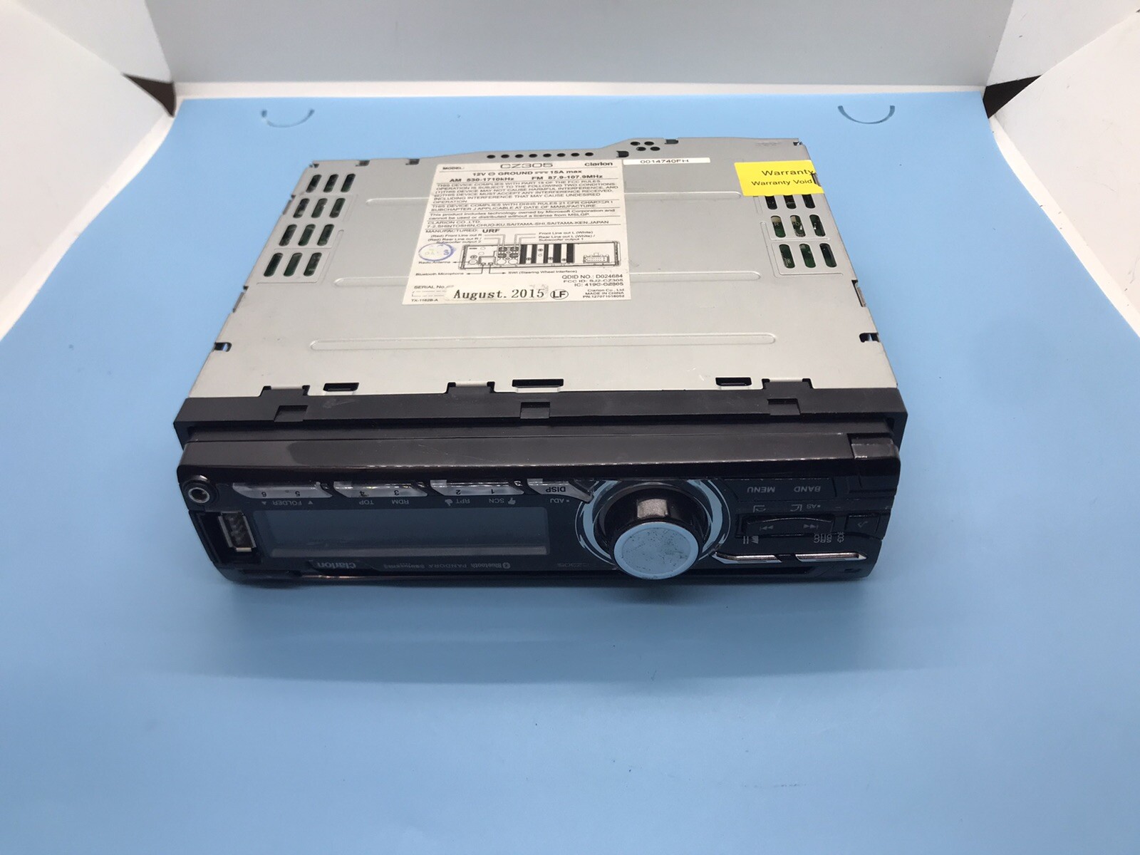 Clarion CZ305 CD MP3 Bluetooth Sirius Pandora Radio Player USB Aux.