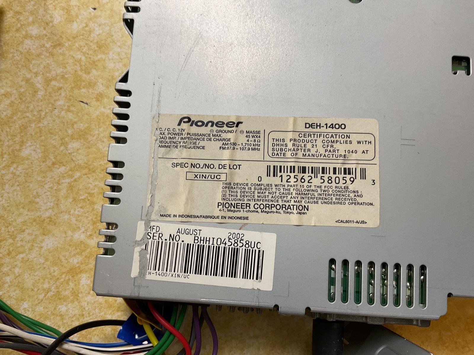 Pioneer DEH-1400 car CD receiver Universal Fit 45Wx4 Equalizer