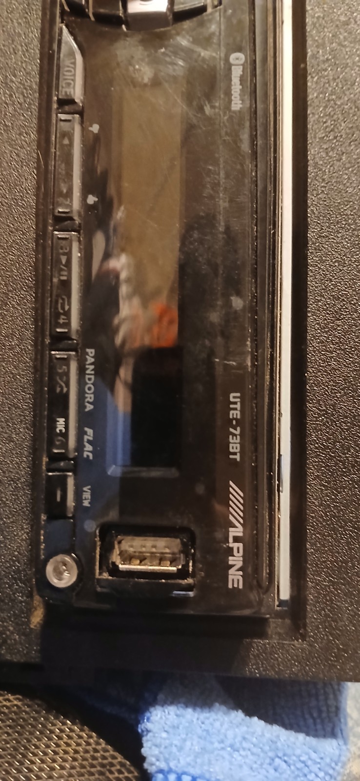 USED Alpine UTE-73BT Digital Media Receiver