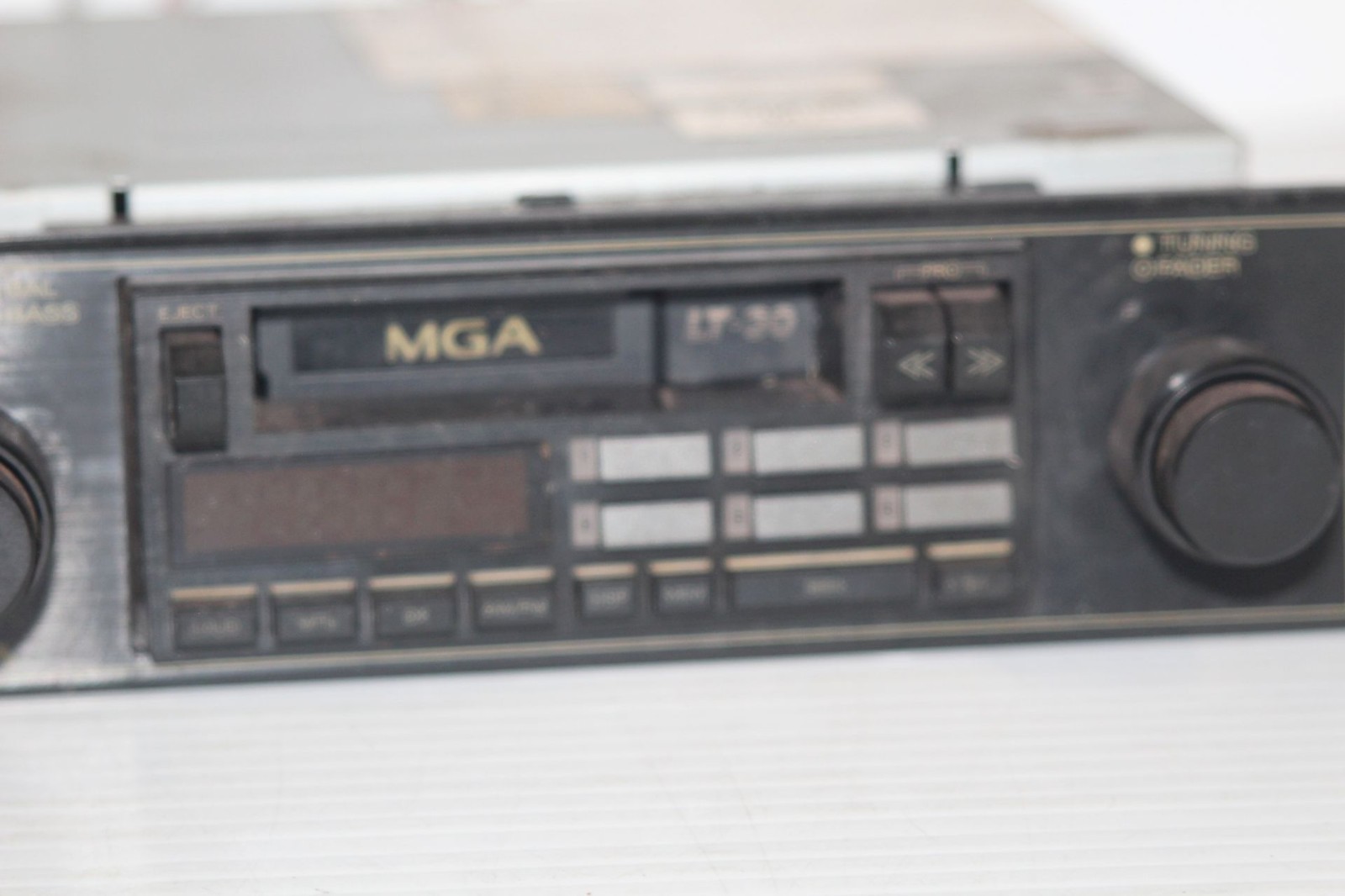 Vintage MGA LT-30 Cassette Car AM FM Radio 2 Knob Shaft Tape Deck – Powers On