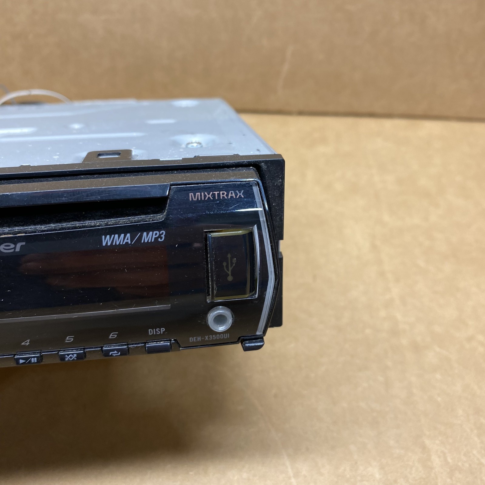 Pioneer DEH-X3500UI Mixtrax AM FM CD Player Radio Receiver