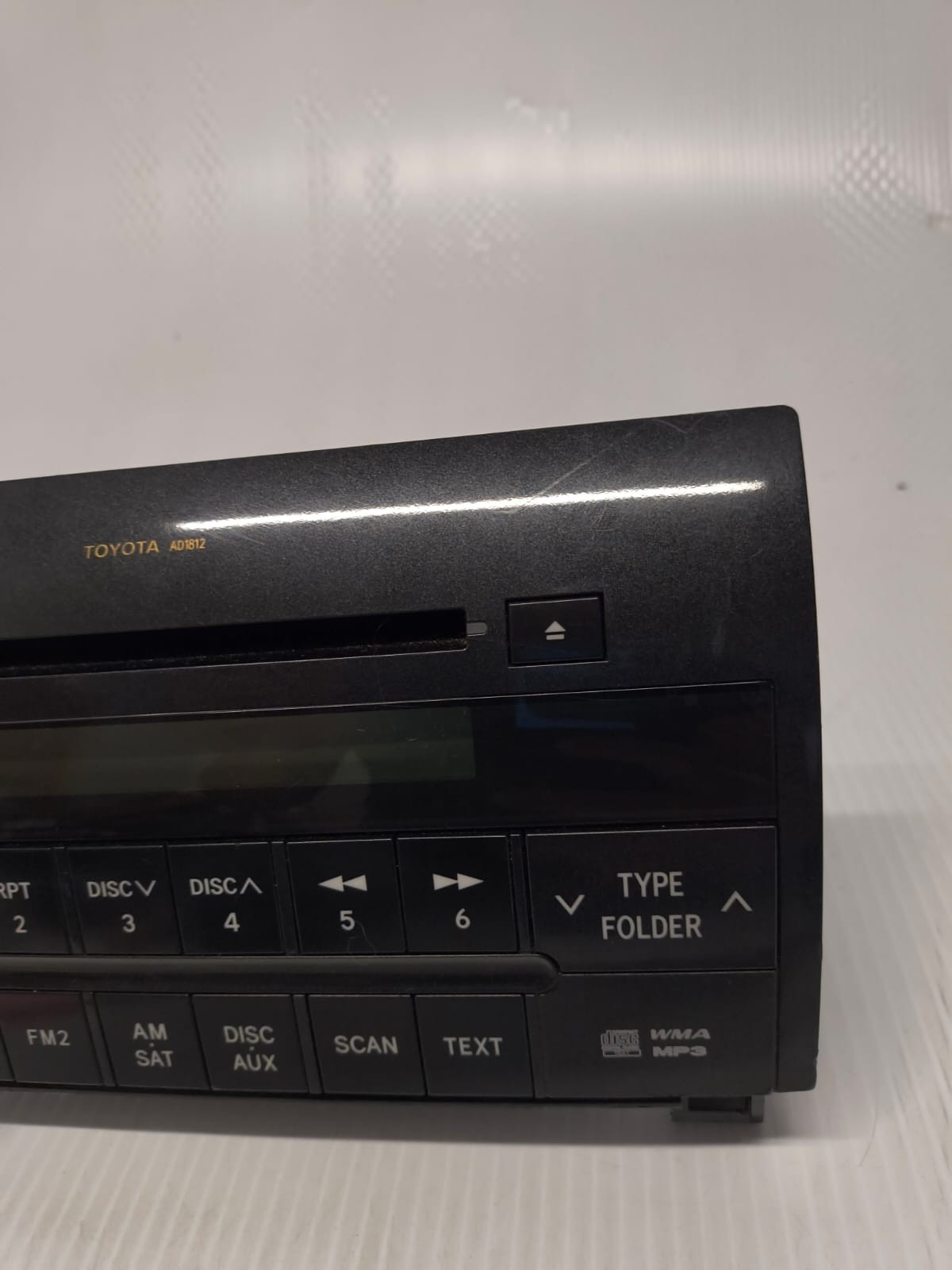 2007-2013 Toyota Tundra OEM AM/FM Radio Tuner CD 86120-0C270 AD1812