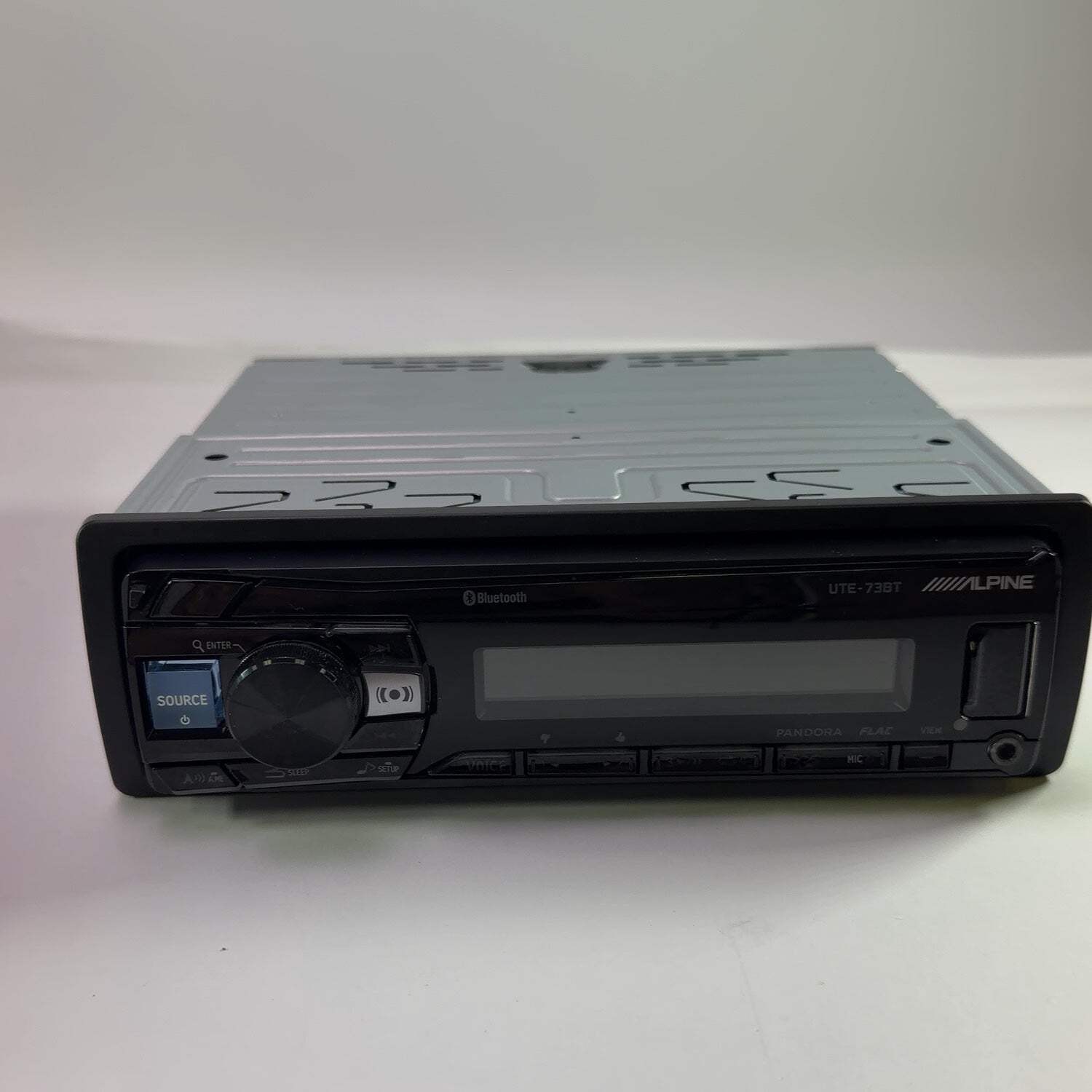 Alpine UTE-73BT USB Receiver With Advanced Bluetooth