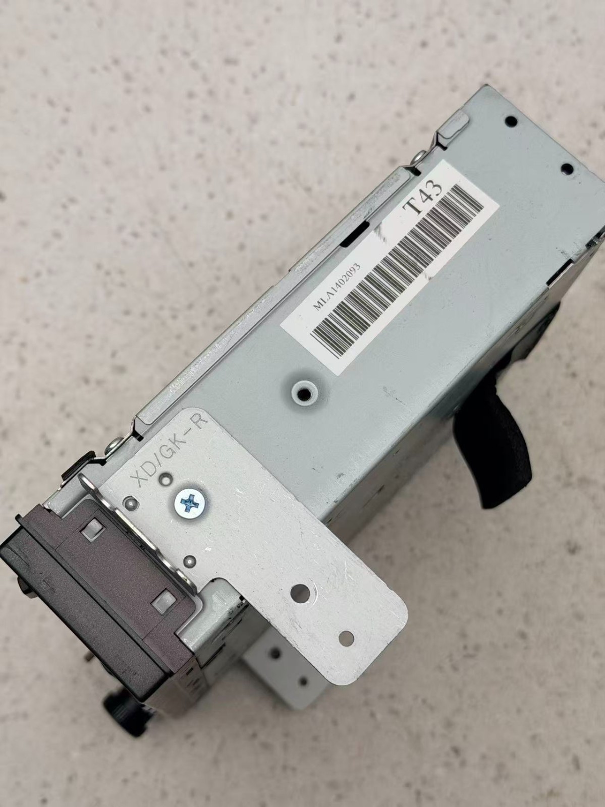 Hyundai Factory CD FM/AM Radio Part No. 96160-2D101AX H-260JU