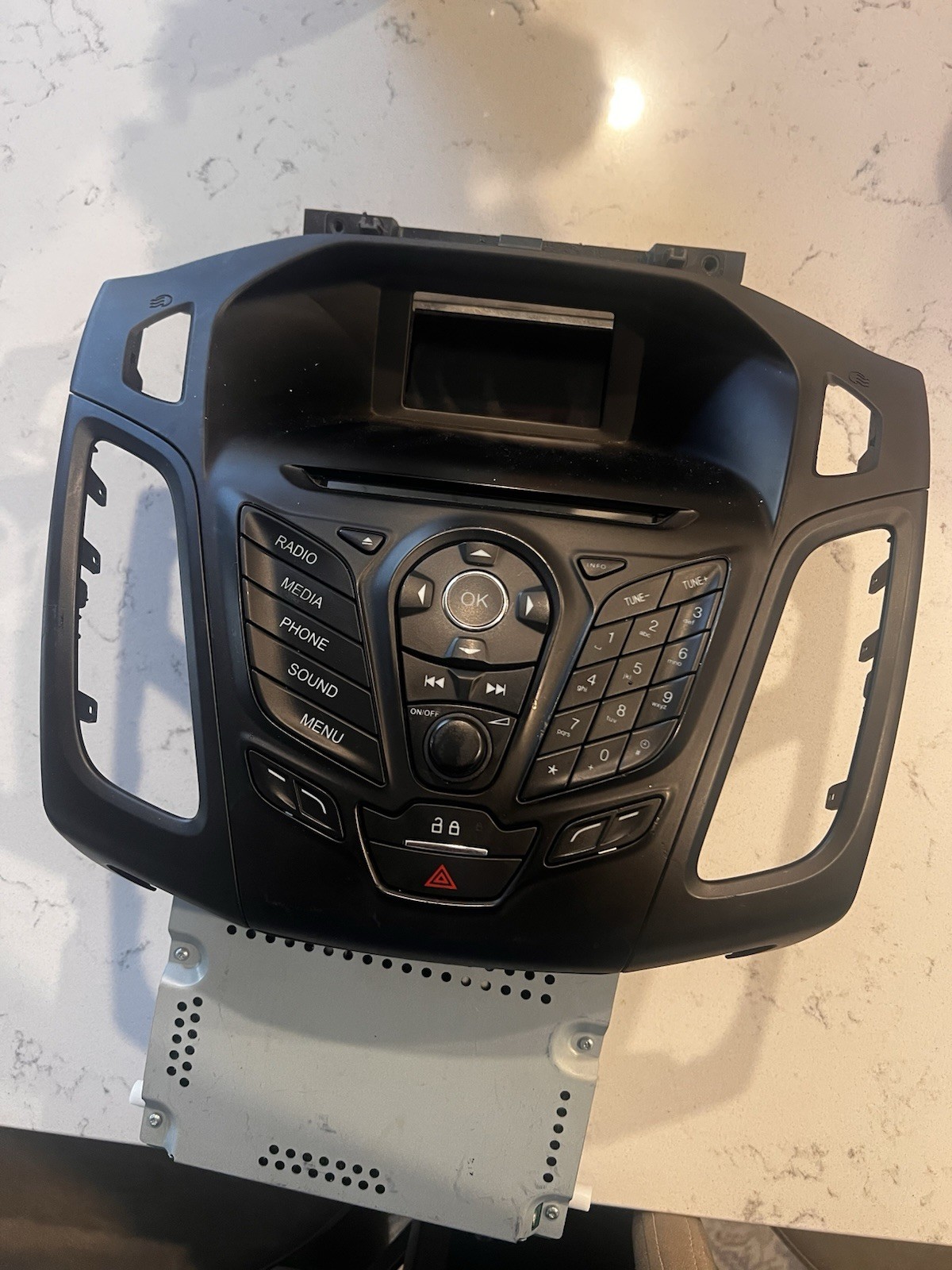 2012 FORD FOCUS SEL 2.0L RADIO CONTROL PANEL W/O SATELLITE ID- CM5T18K811LA OEM