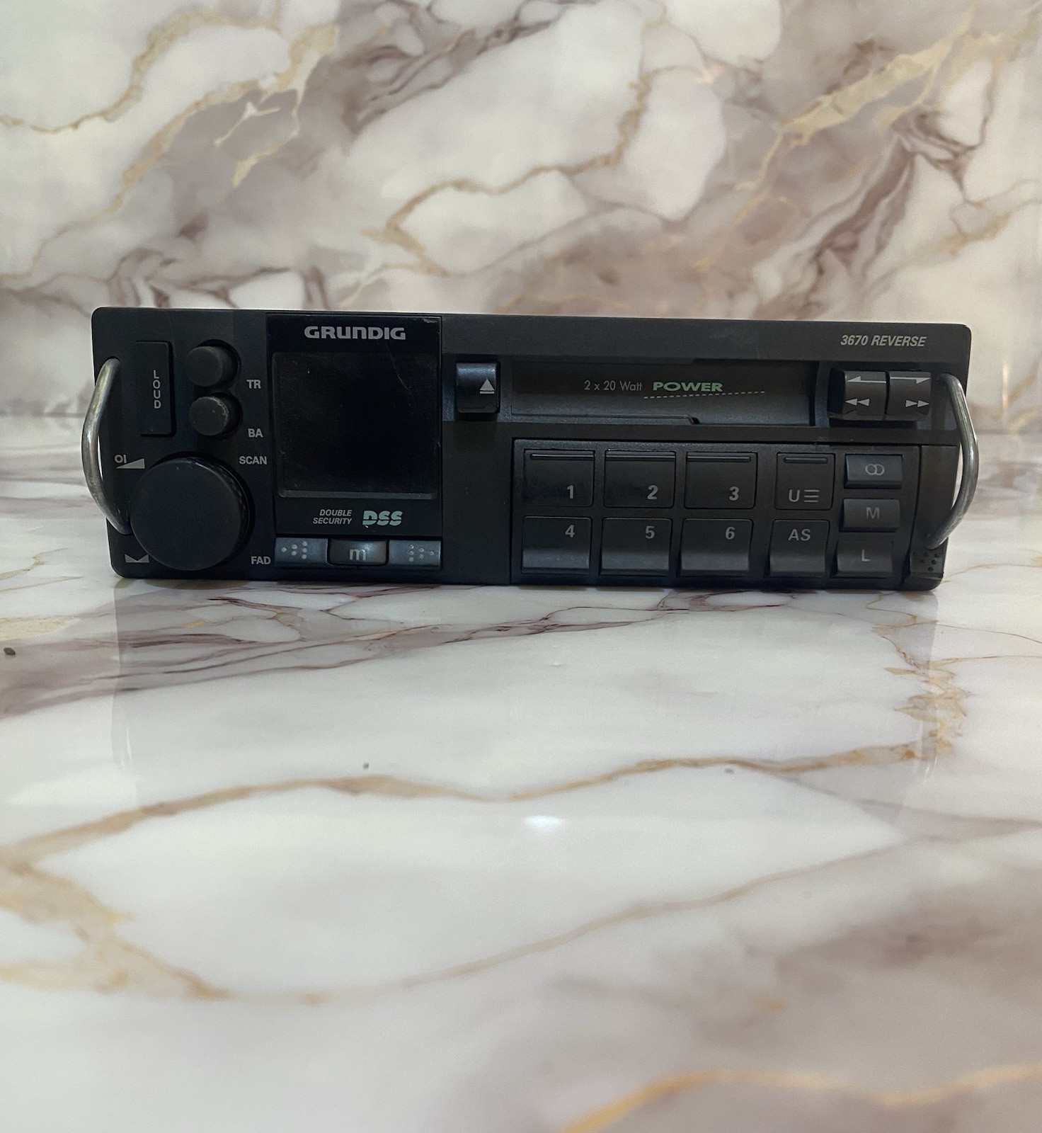 1993 GRUNDIG 3670 REVERSE Car Stereo Cassette Player Radio *NEED CODE UNTESTED*