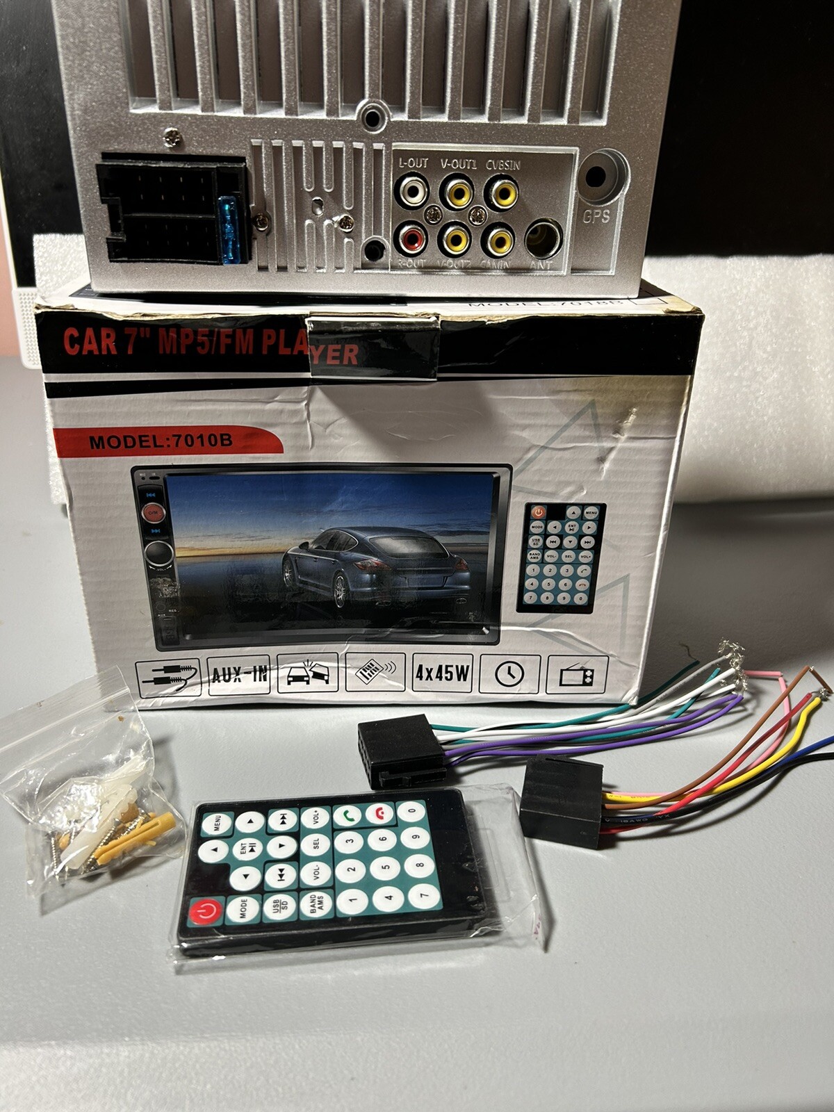 Car Stereo: 7012B 7-inch car MP5 player car Bluetooth MP4MP5 all-in-one machine