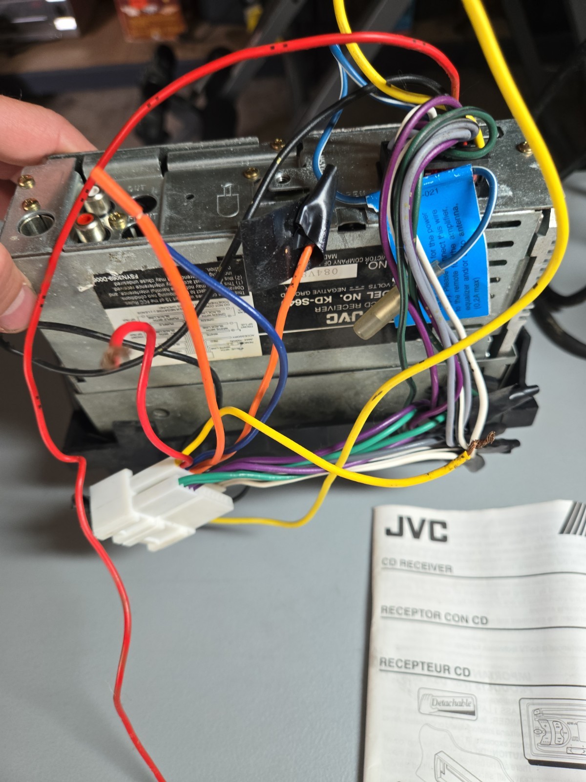 JVC KD-S640 CD Player In Dash Receiver with Removable Face (1999)