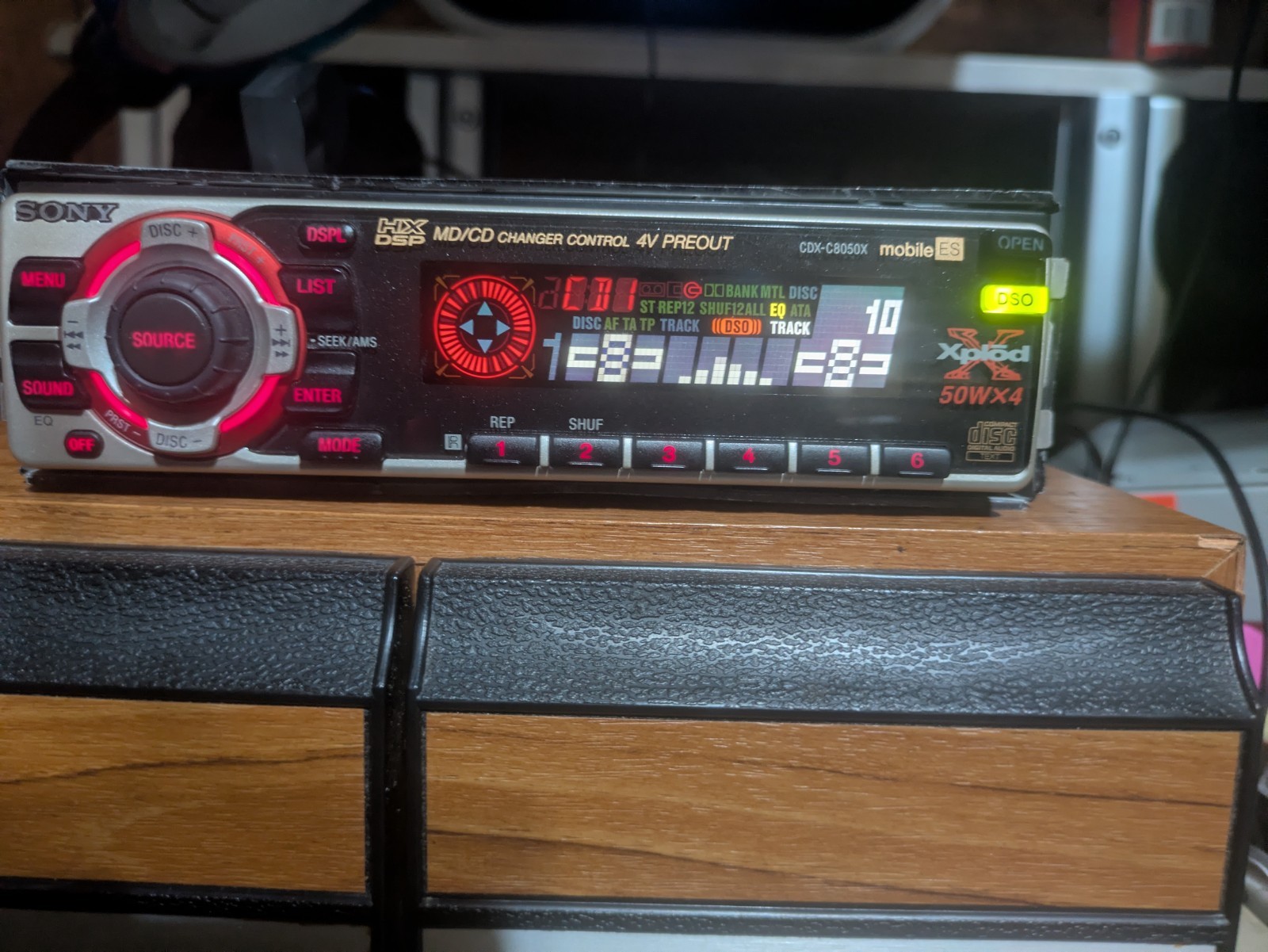 VTG Sony Flagship Mobile ES CDX C8050X CD Car Stereo BT Audio Spectrum Analyzer