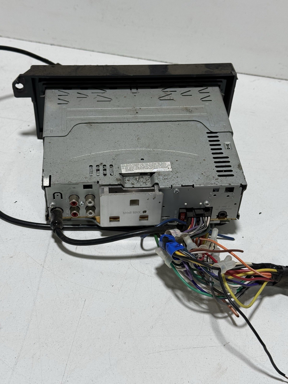 JVC KD-R520 CD PLAY RADIO HEAD UNIT DUAL AUX TESTED CC 50