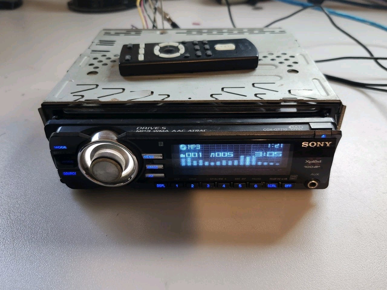 SONY Xplod CDX-GT710 Stereo CD Radio AUX player control NO BLUETOOTH
