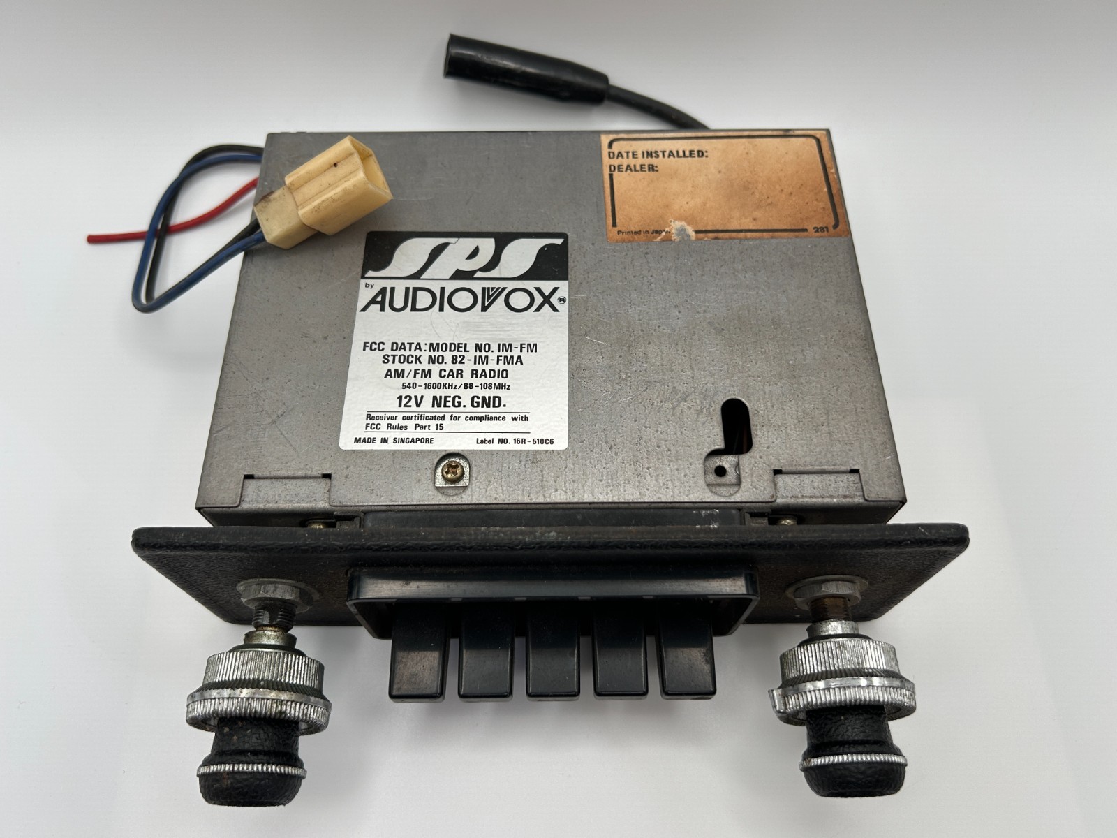 Vintage SPS by AUDIOVOX AM/FM Car Radio Model No. IM-FM Stock No. 82 – Singapore