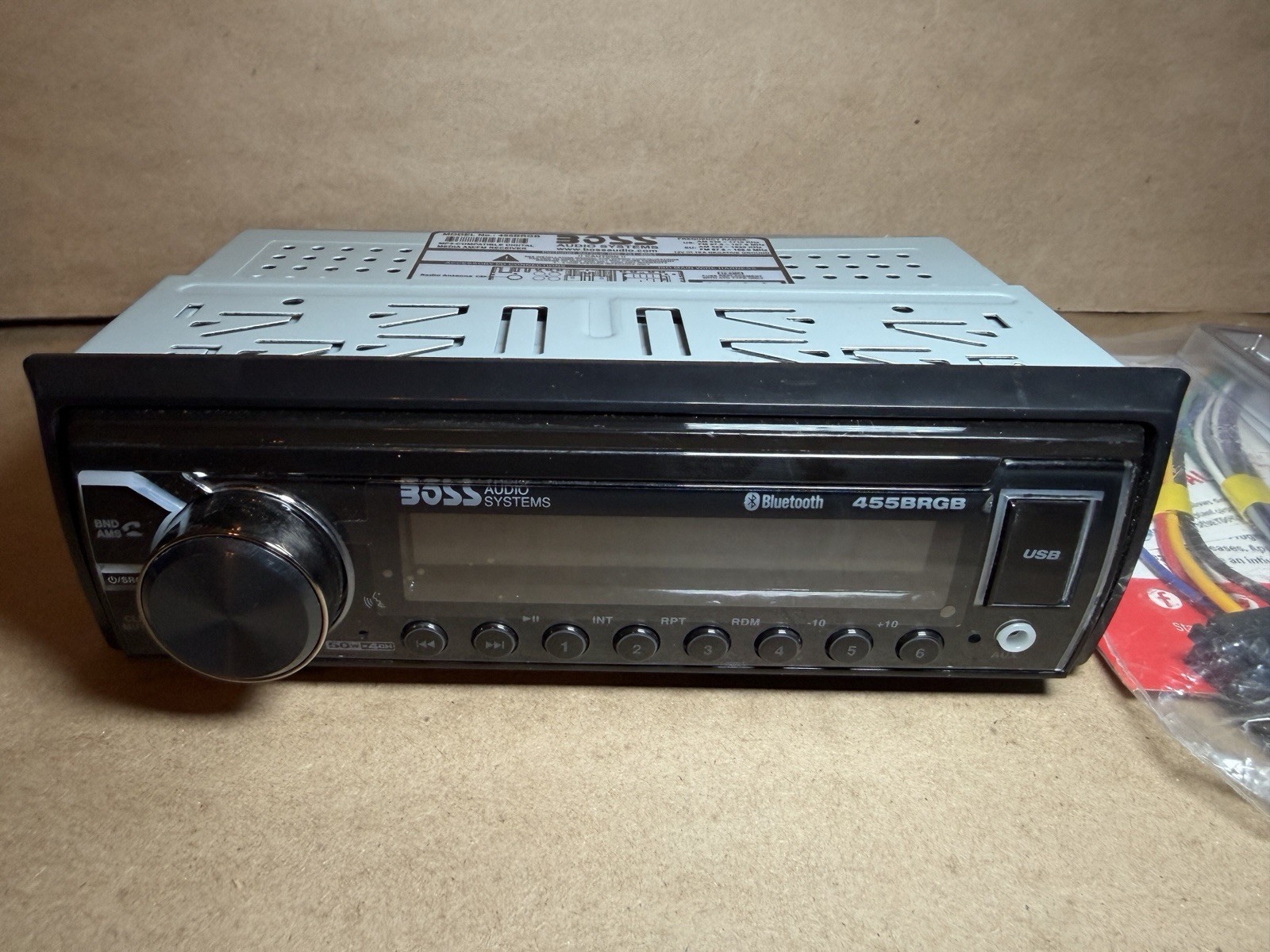Boss Audio 455BRGB 1-DIN Bluetooth/MP3/USB/AUX/AM/FM Digital Media Receiver