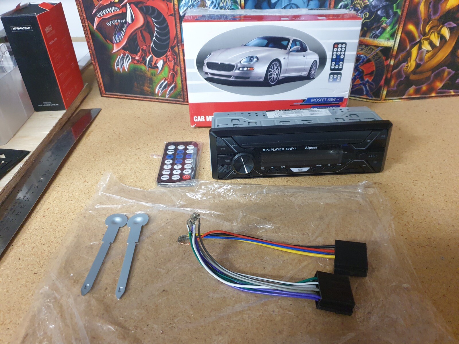 MOSFET 60W Car MP3 Player with USB/SD Card Slot Radio