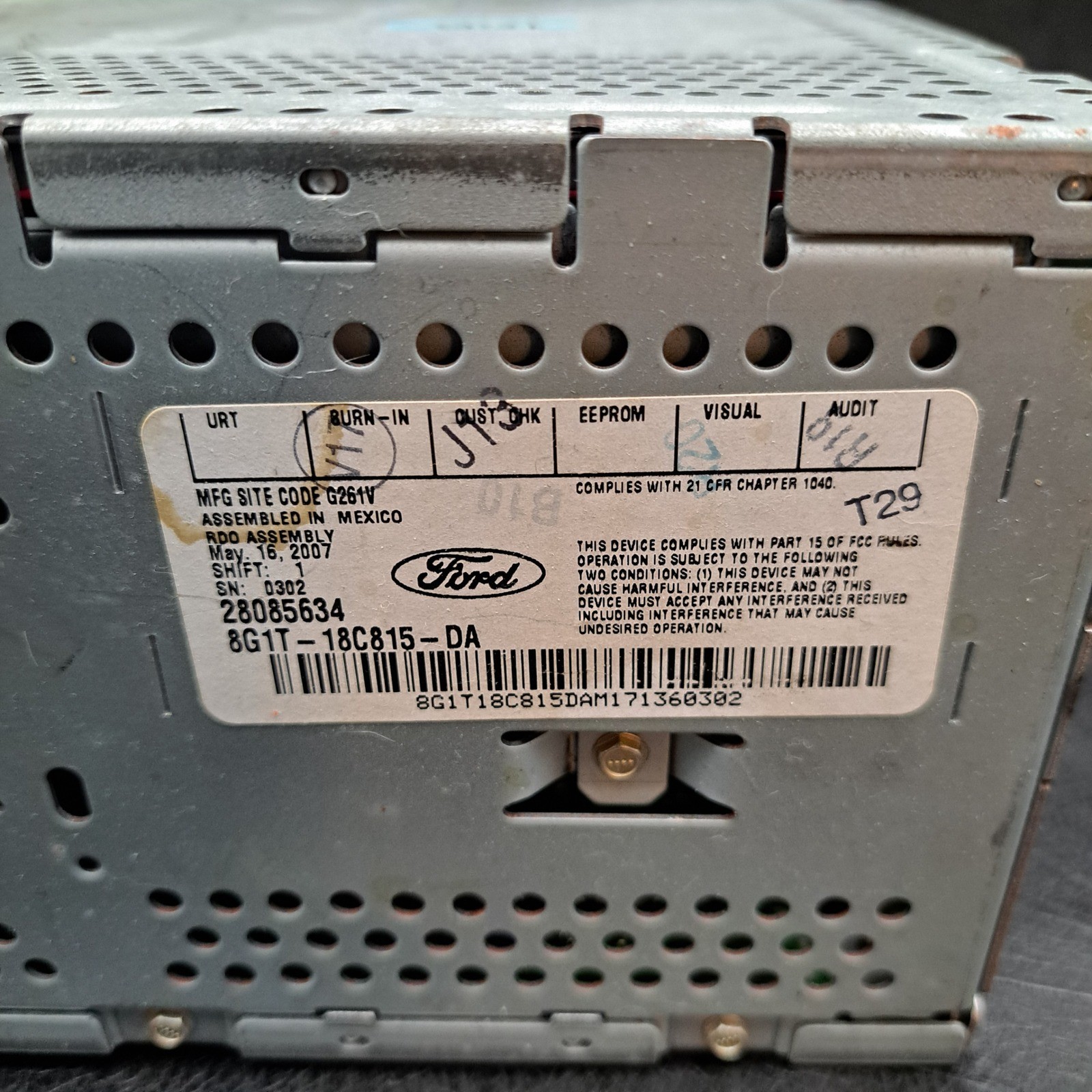 Ford Radio 6 Disc CD Player MP3 AM FM Aux OEM Head Unit 8G1T-18C815-DA